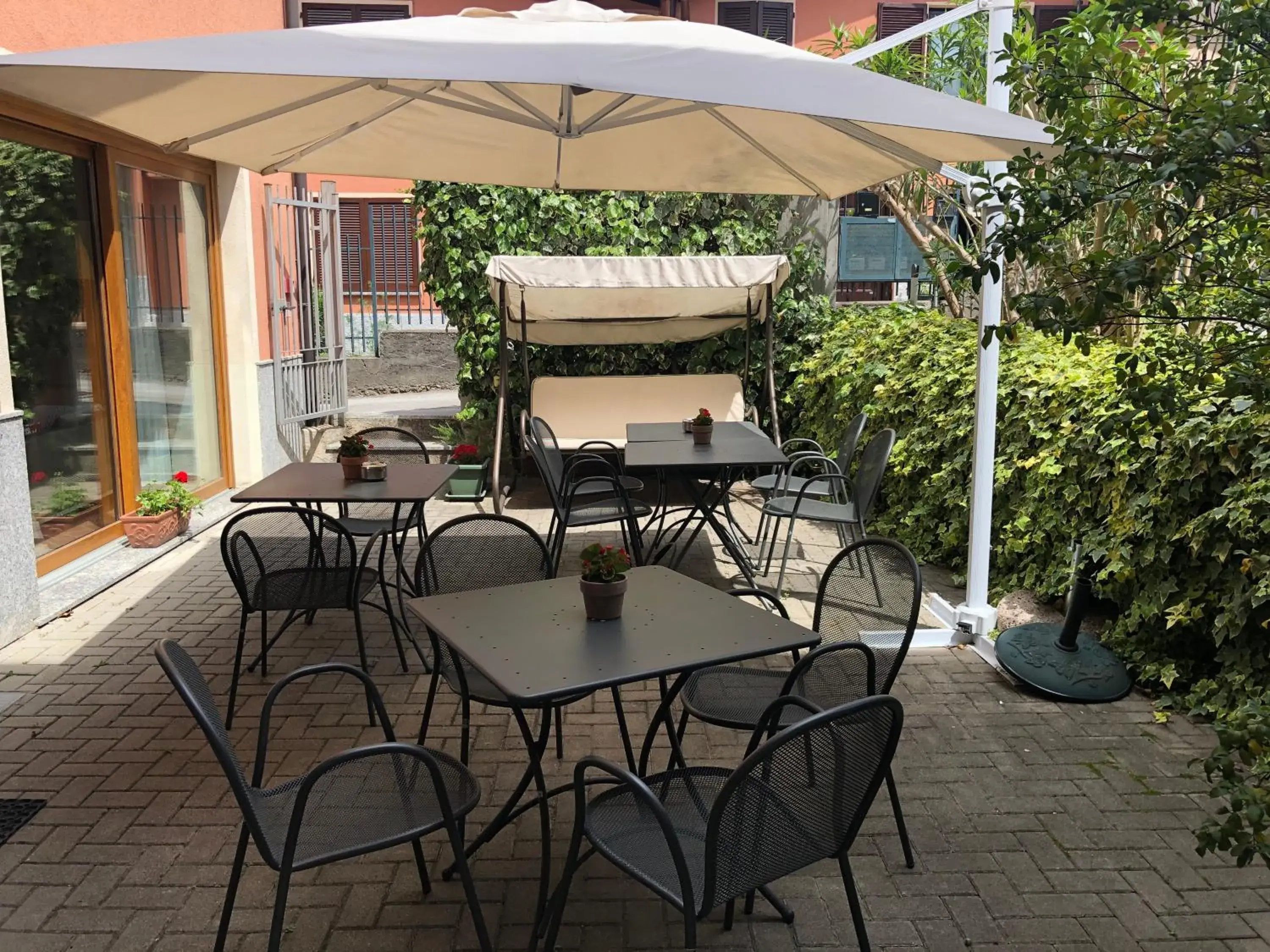 Patio/Outdoor Area in Hotel Villa Colico
