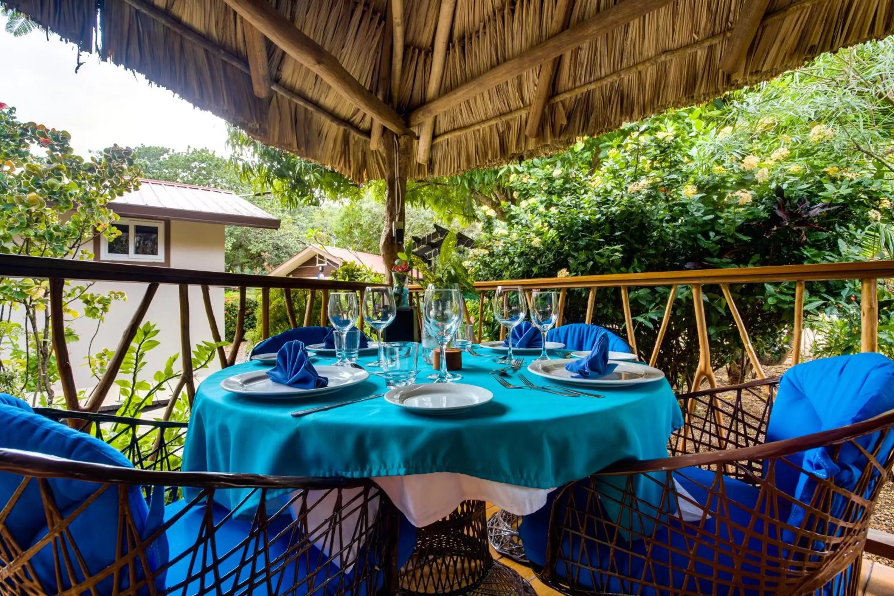 Restaurant/places to eat in Mariposa Belize Beach Resort