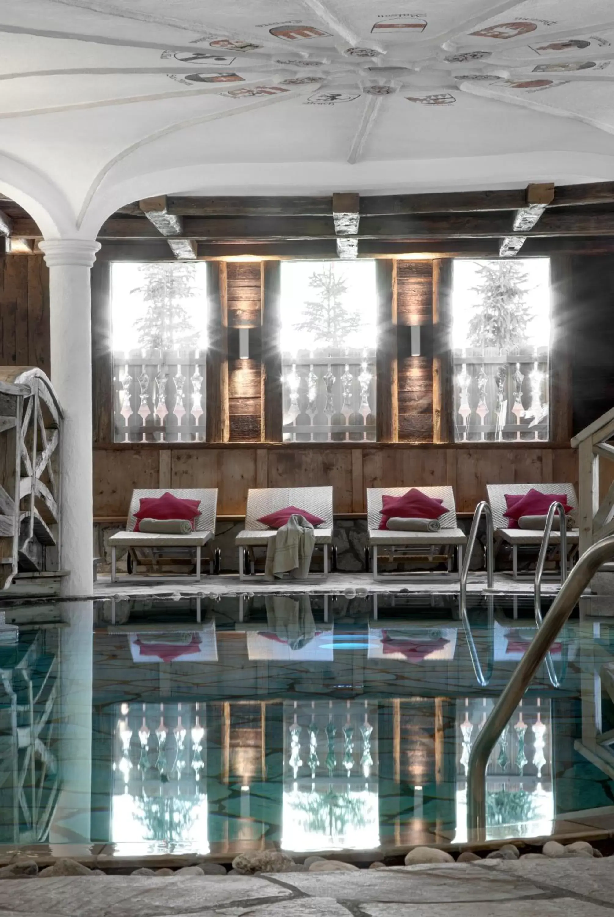 Swimming pool, Restaurant/Places to Eat in Hotel La Perla: The Leading Hotels of the World