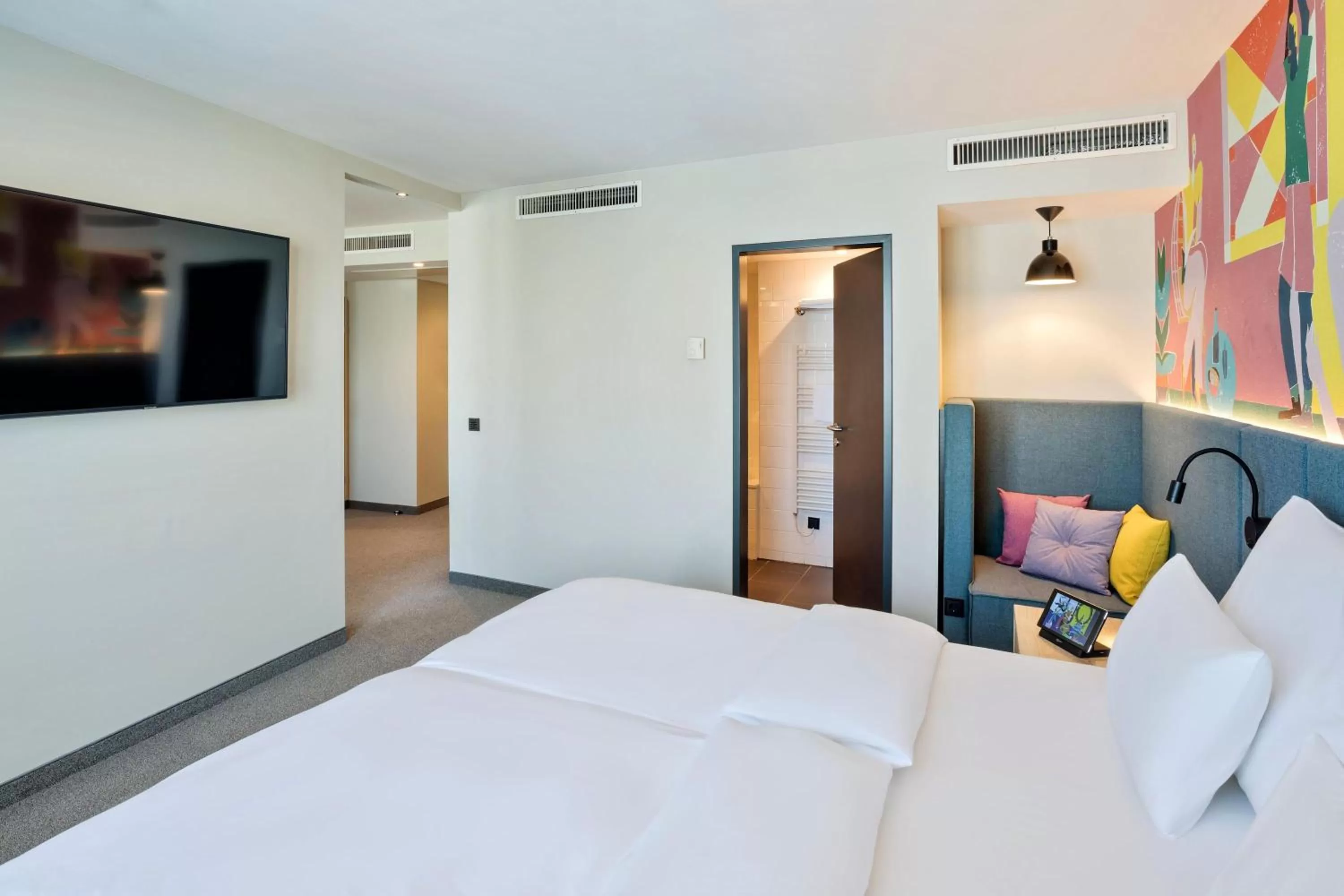 Photo of the whole room, Bed in BASSENA Wien Messe Prater