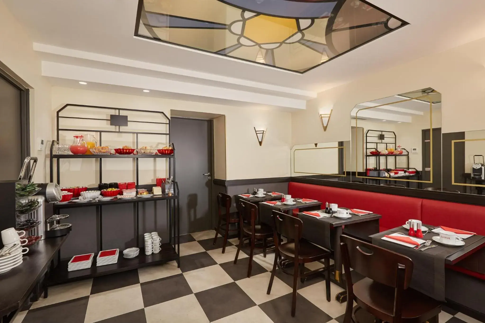 Dining area, Restaurant/Places to Eat in Hôtel Raspail Montparnasse