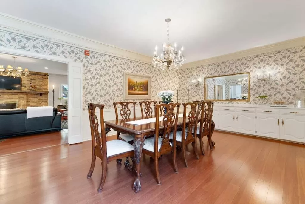 Dining Area in Presidents House B & B