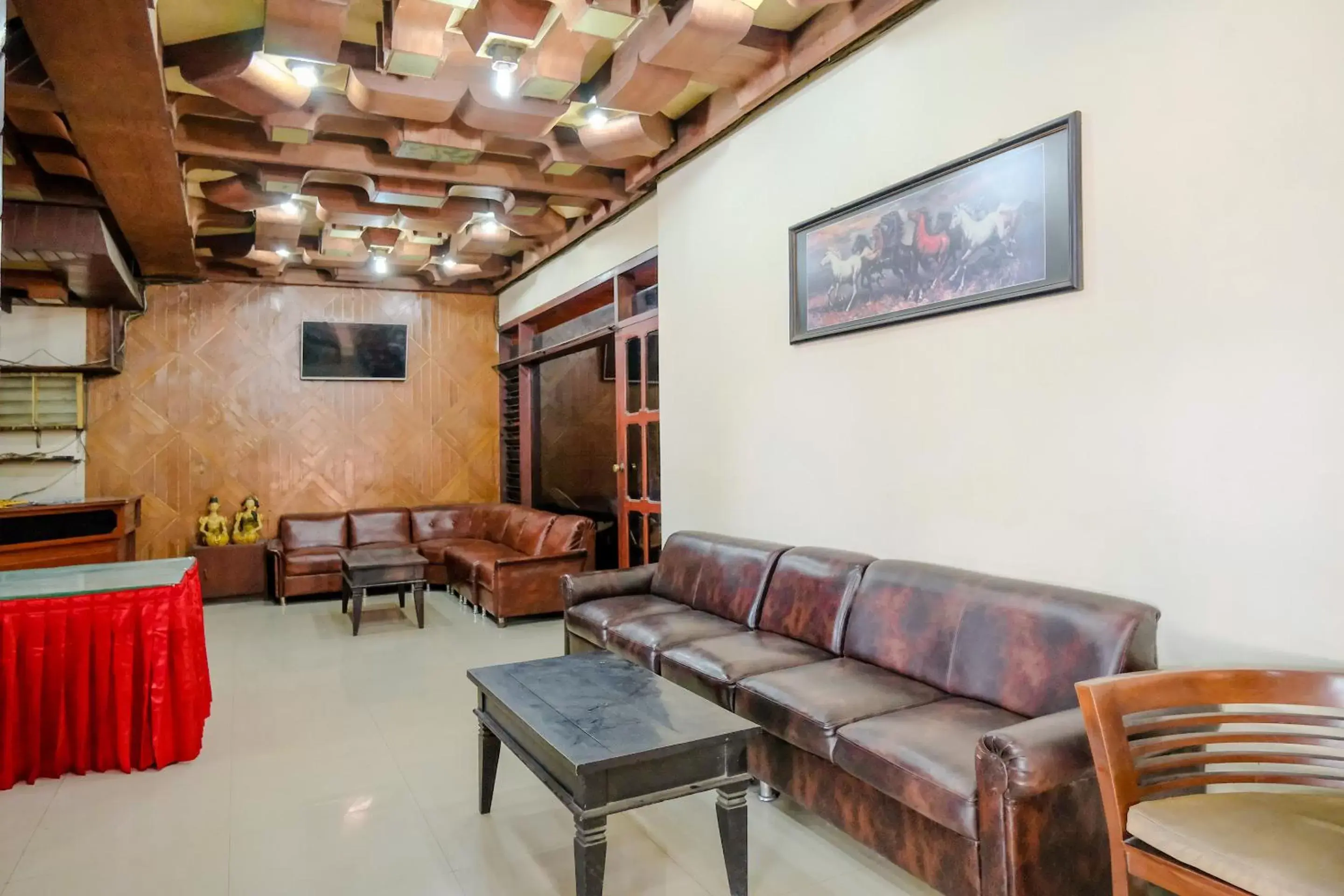 Lobby or reception, Seating Area in SUPER OYO 1761 Hotel Dirgahayu
