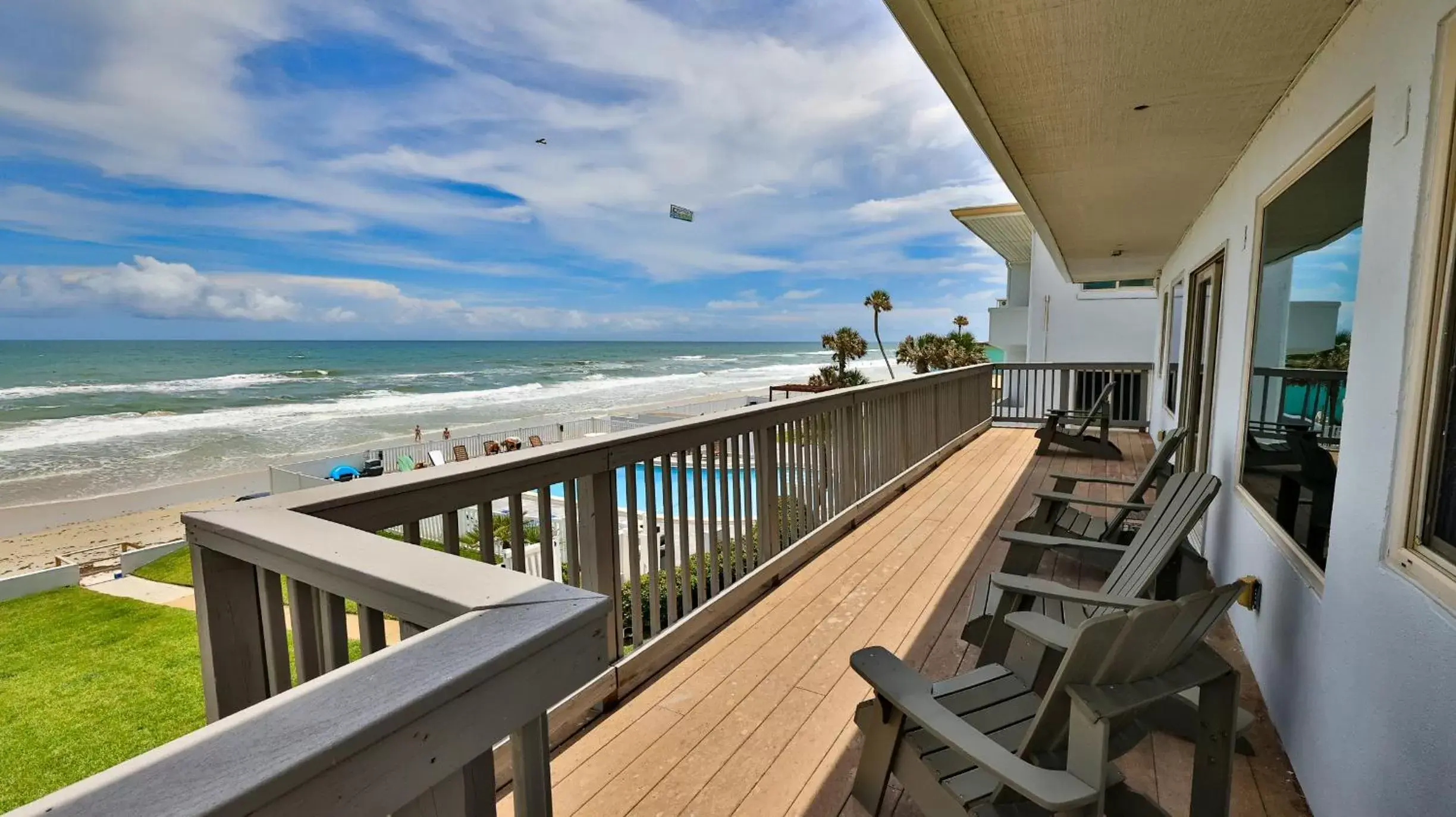 Patio, Balcony/Terrace in Driftwood Beach Motel