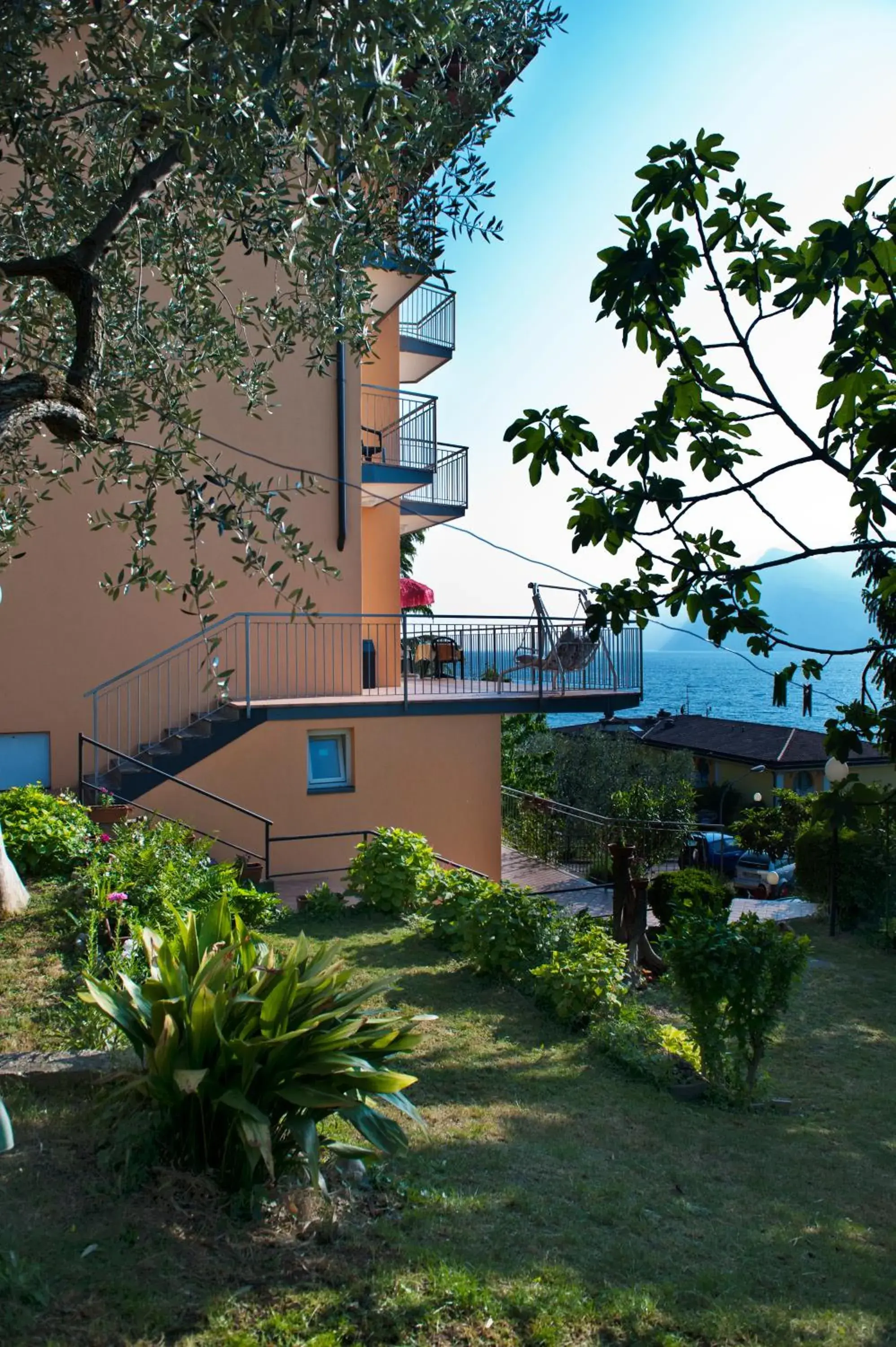 Garden, Property Building in Hotel Casa Marinella