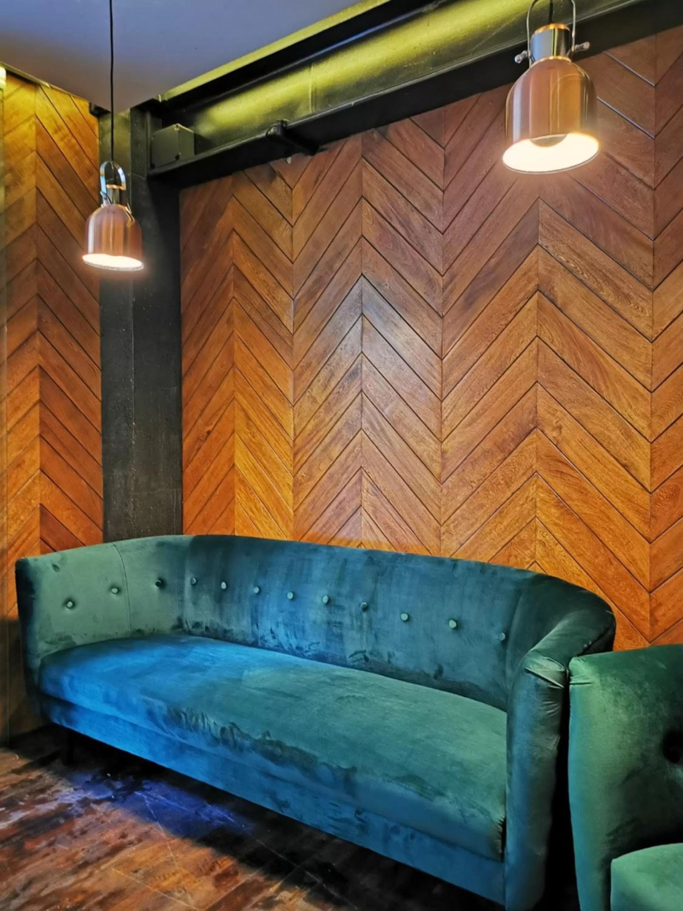 Restaurant/places to eat in Hippodrome Hotel Condesa