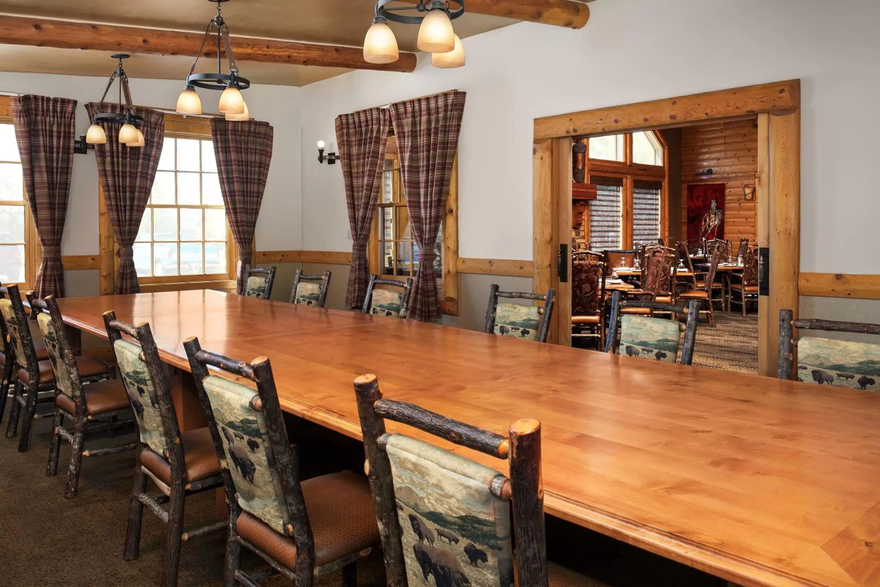 Restaurant/places to eat, Dining Area in Hilton Garden Inn Missoula