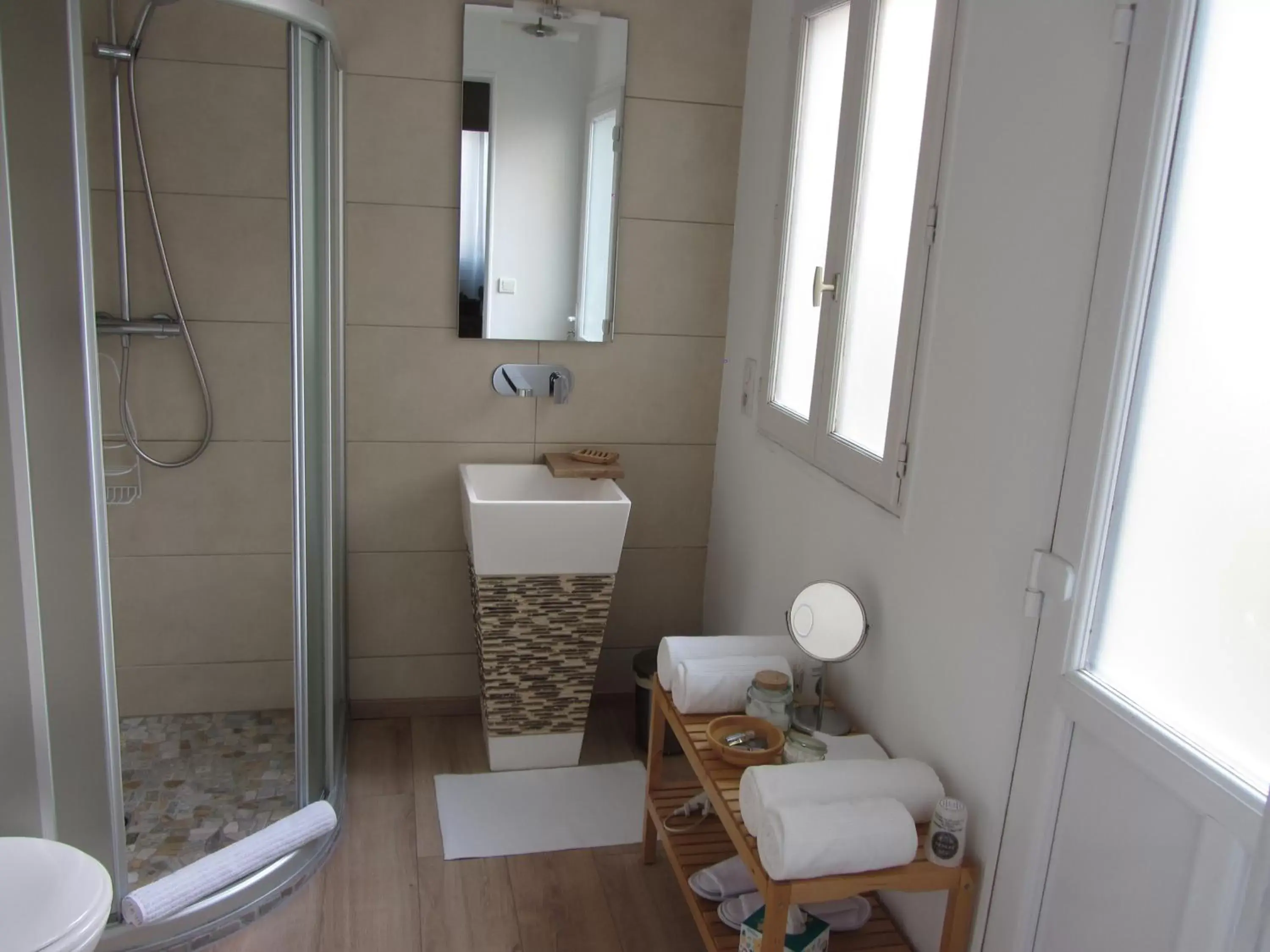 Bathroom in Chambre D'hôtes Les Epicuriens