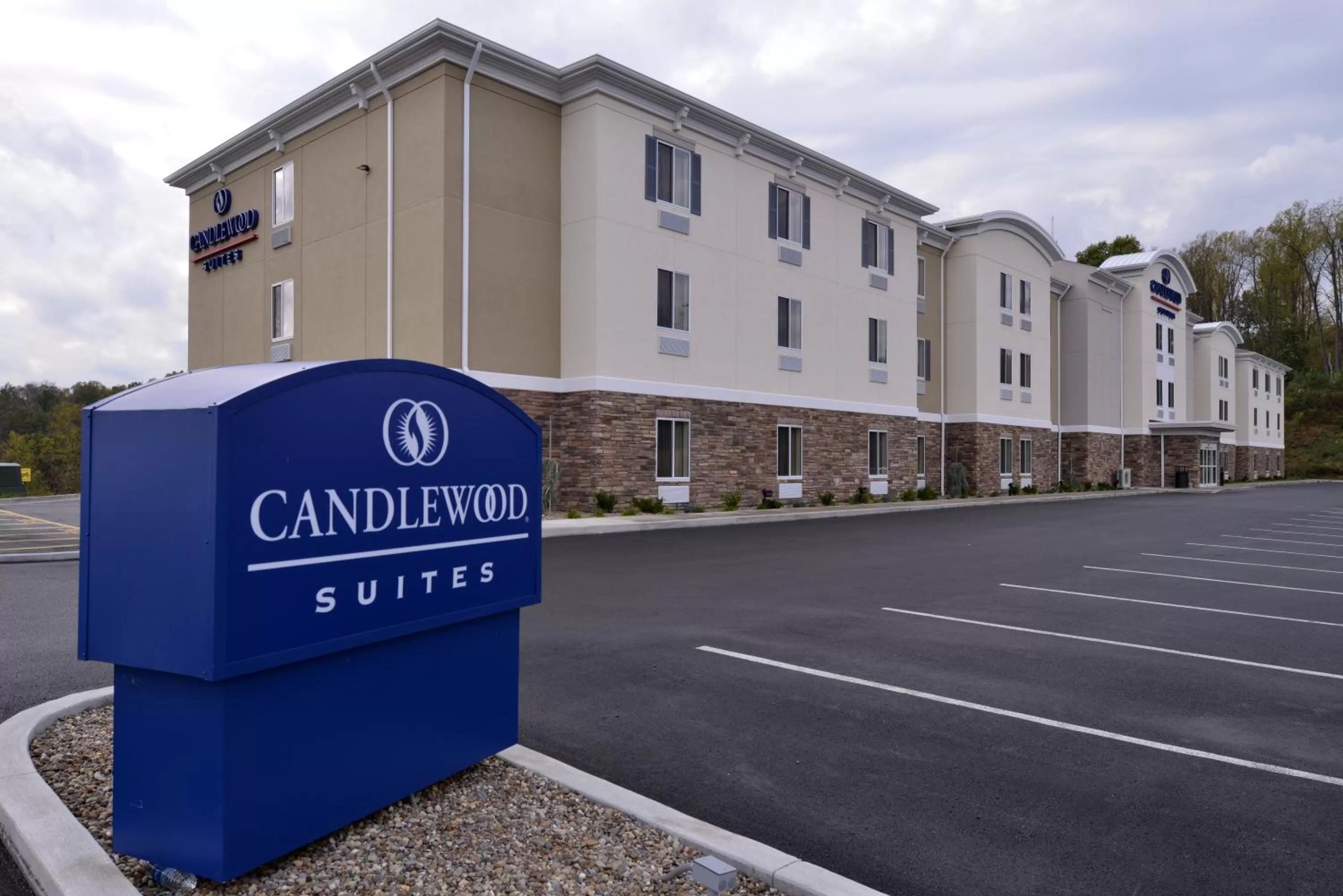 Property building in Candlewood Suites Morgantown-Univ West Virginia by IHG