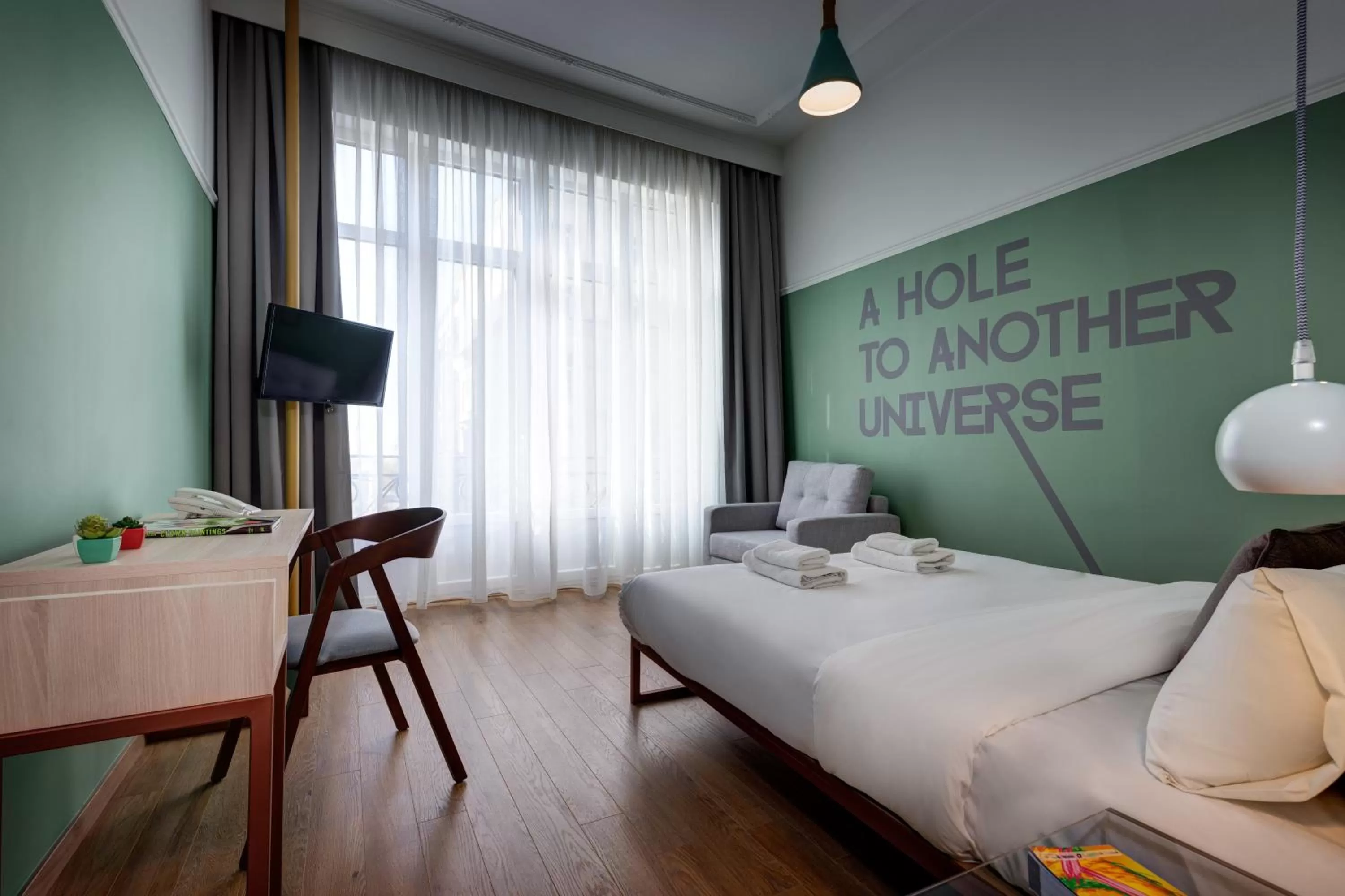 Photo of the whole room, Bed in Colors Urban Hotel Thessaloniki
