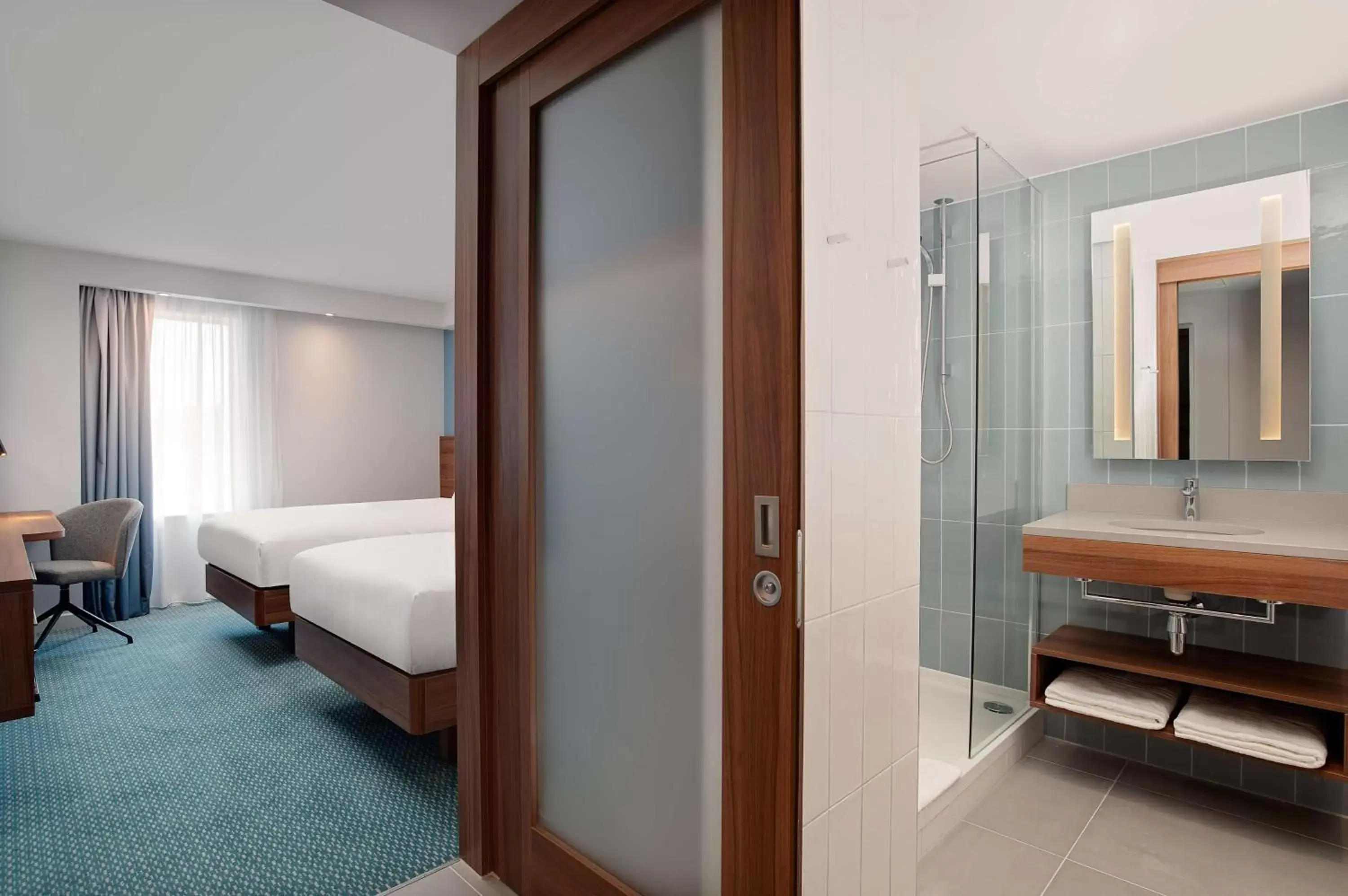 Bed, Bathroom in Hampton by Hilton Canterbury