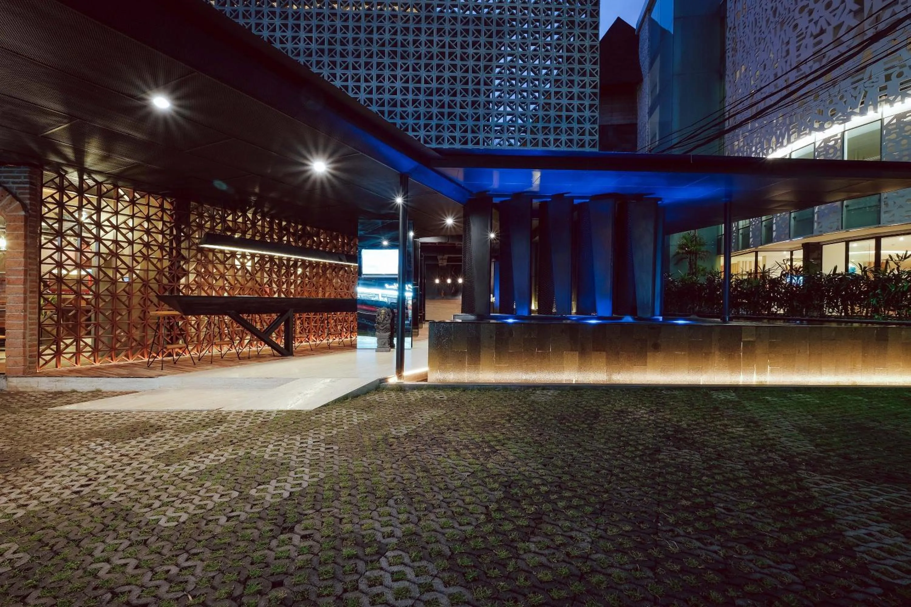 Area and facilities in J Hotel Kuta