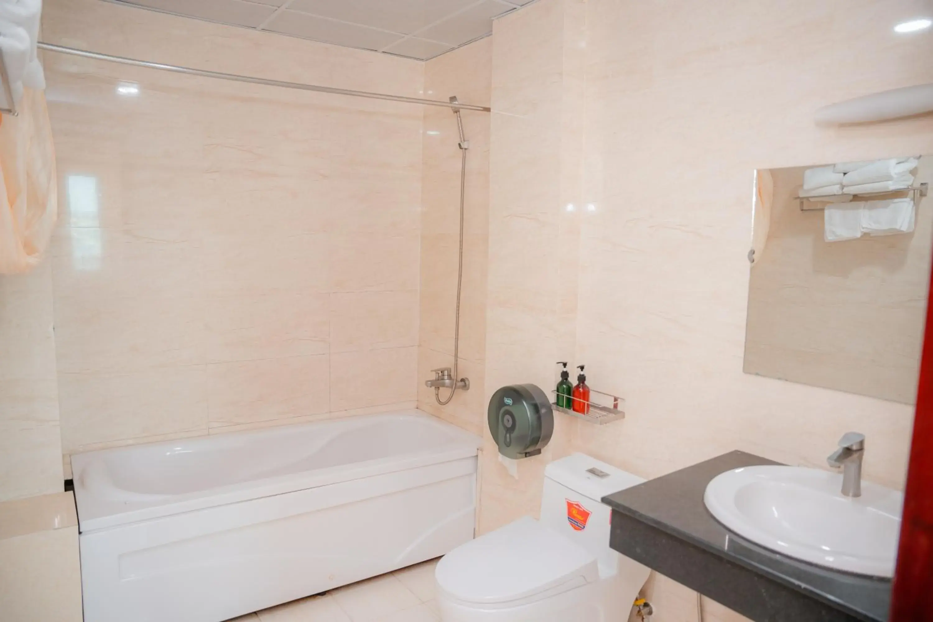 Bathroom in Duc Minh Hotel