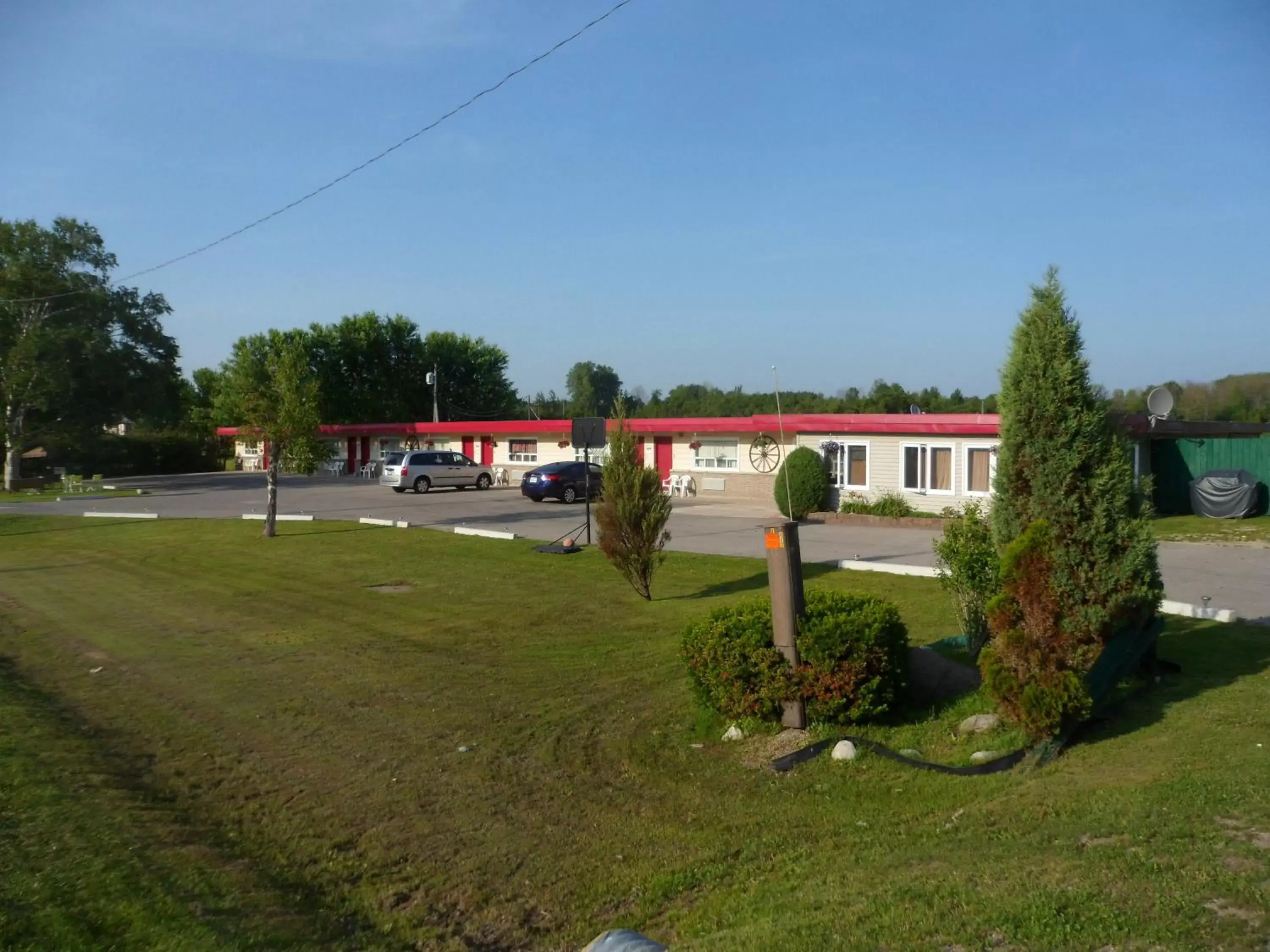 Property building in The Silver Birch Motel