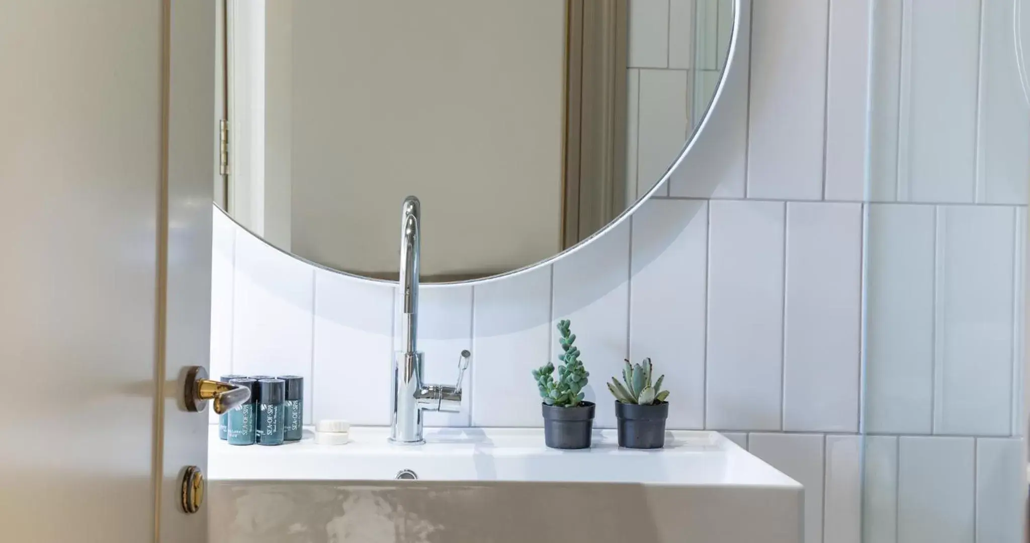 Superior Twin Room in Ruby Superior Twin Room in Ruby