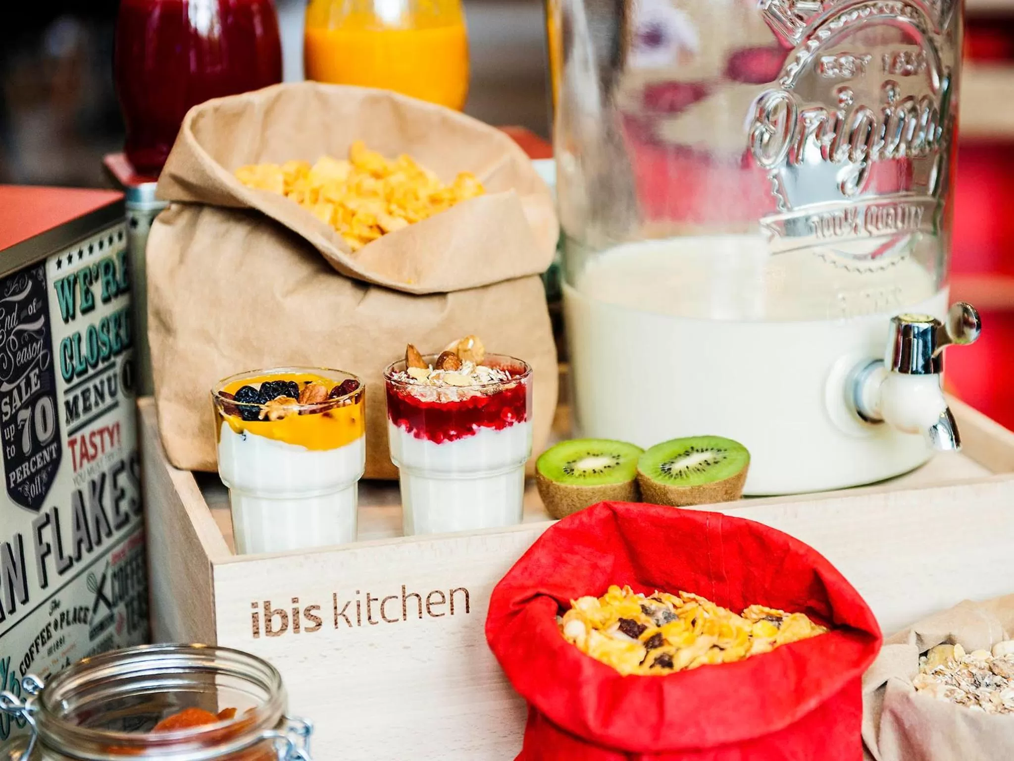 Food and drinks in ibis Sens