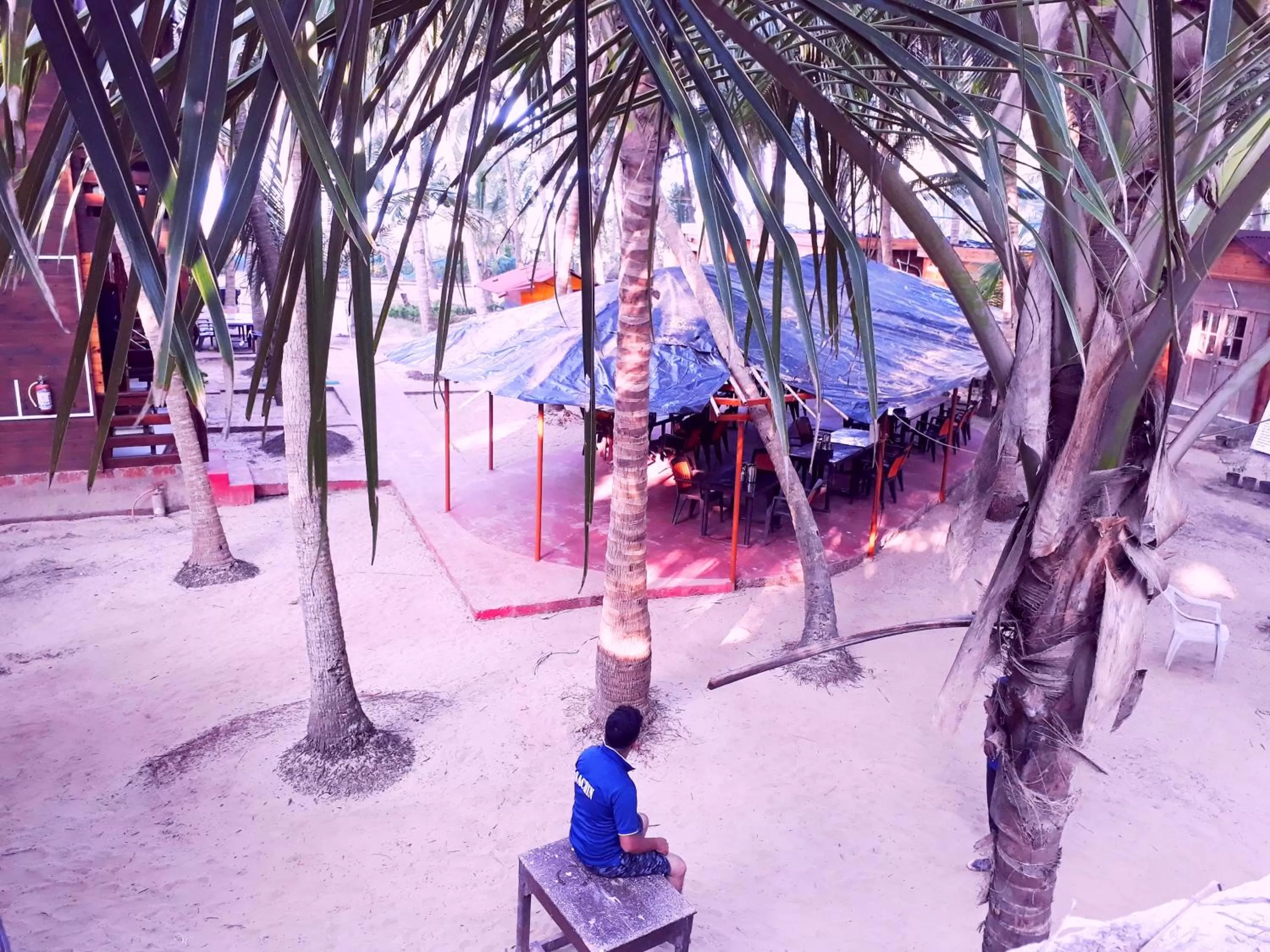 Restaurant/places to eat in Samant Beach Resort