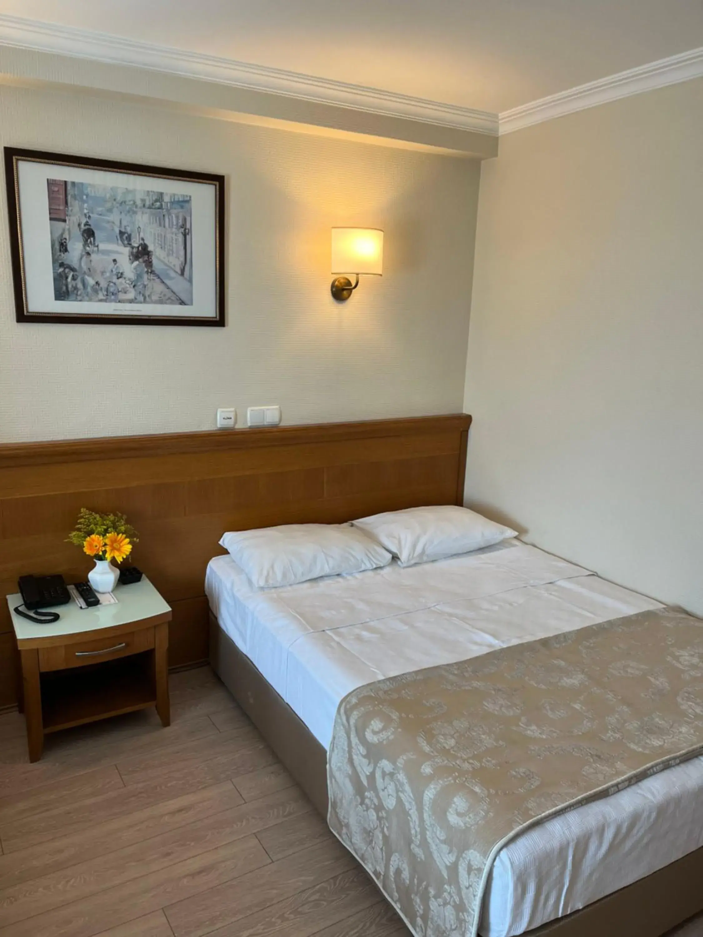Bedroom, Bed in Yavuz Hotel