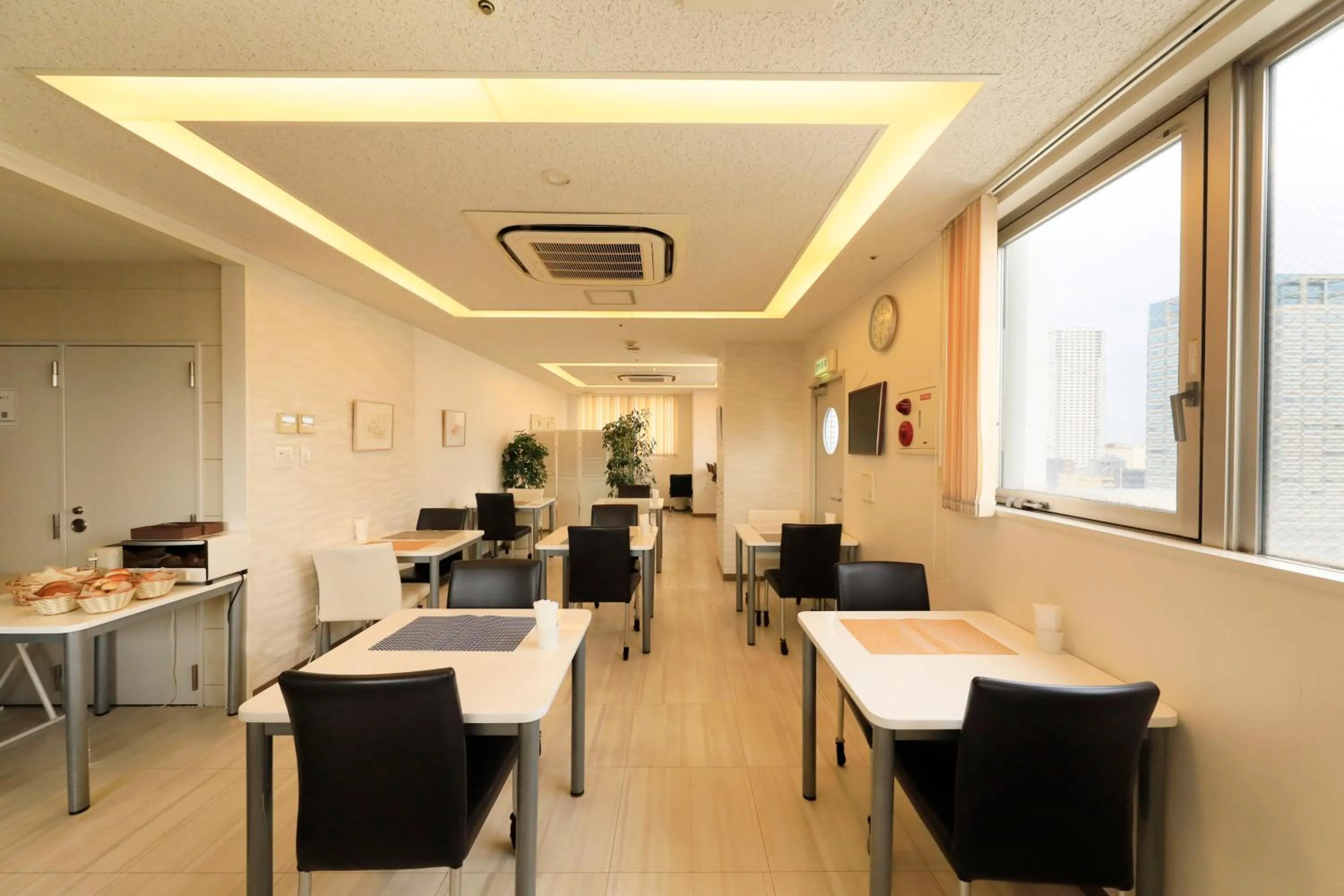 Restaurant/places to eat in Hotel Famy Inn Kinshicho