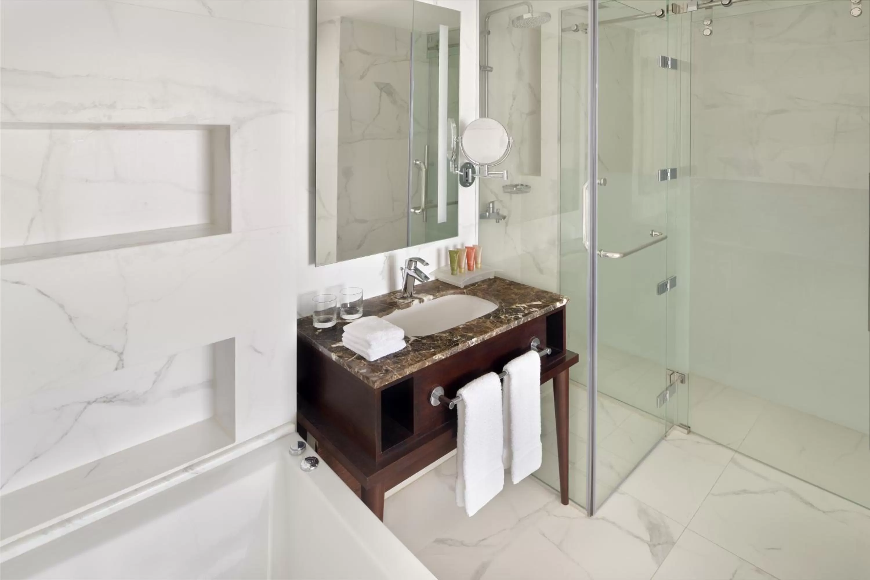 Shower in Mövenpick Hotel Amman