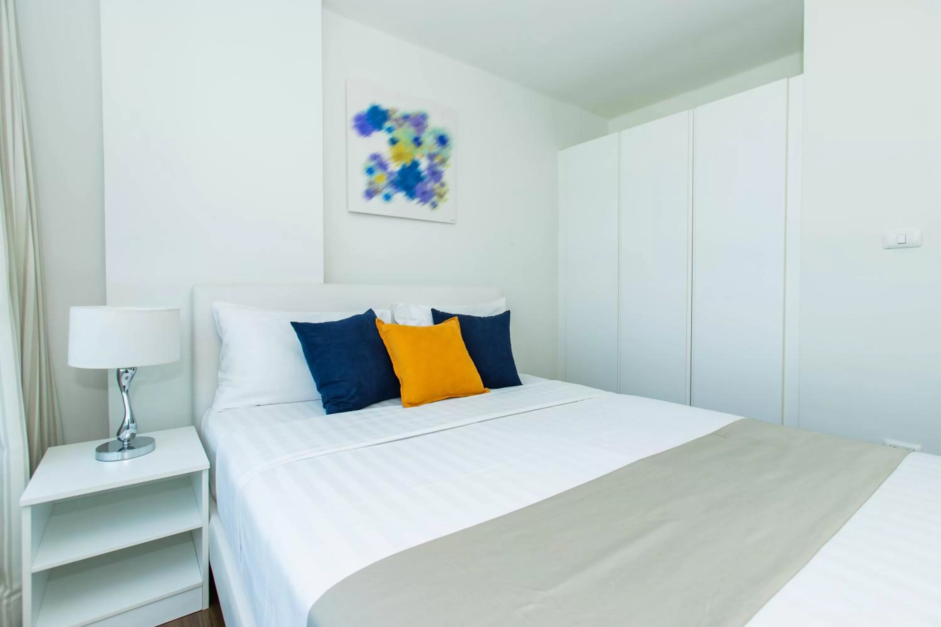 Bed in First Choice Suites SHA Plus Extra