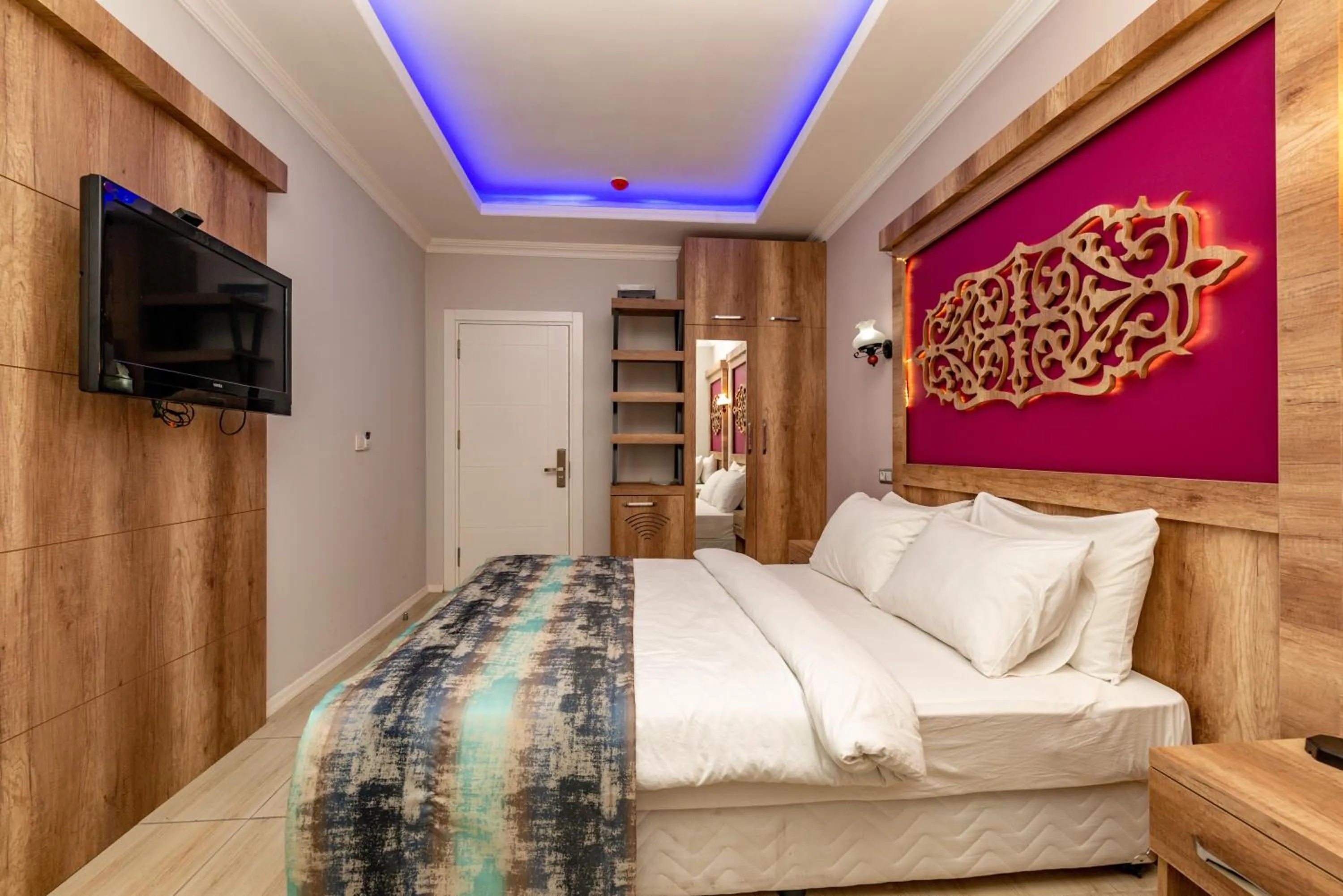 Bed in Linda Expo Palace