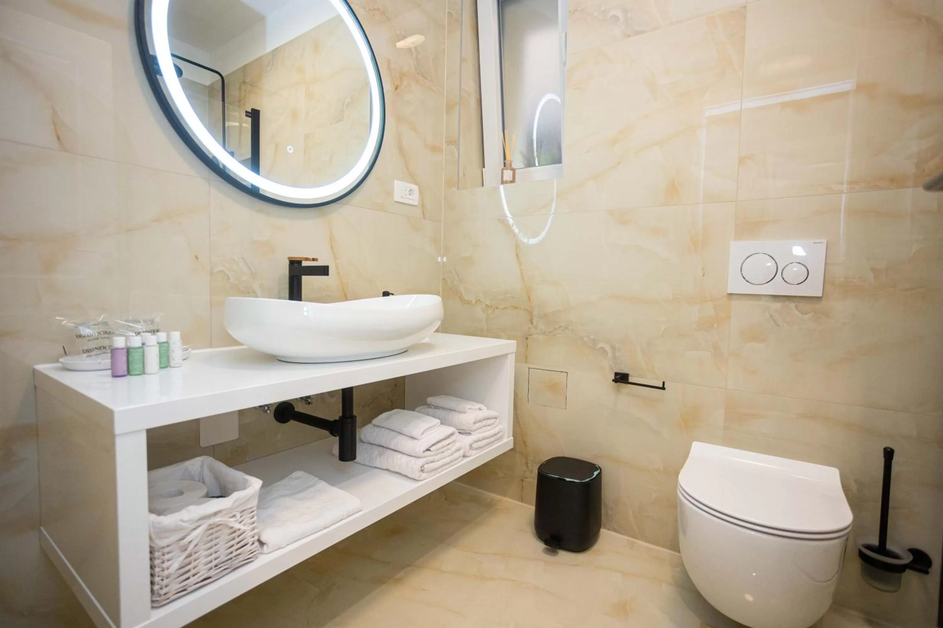 Bathroom in City and Style Luxury Rooms Split