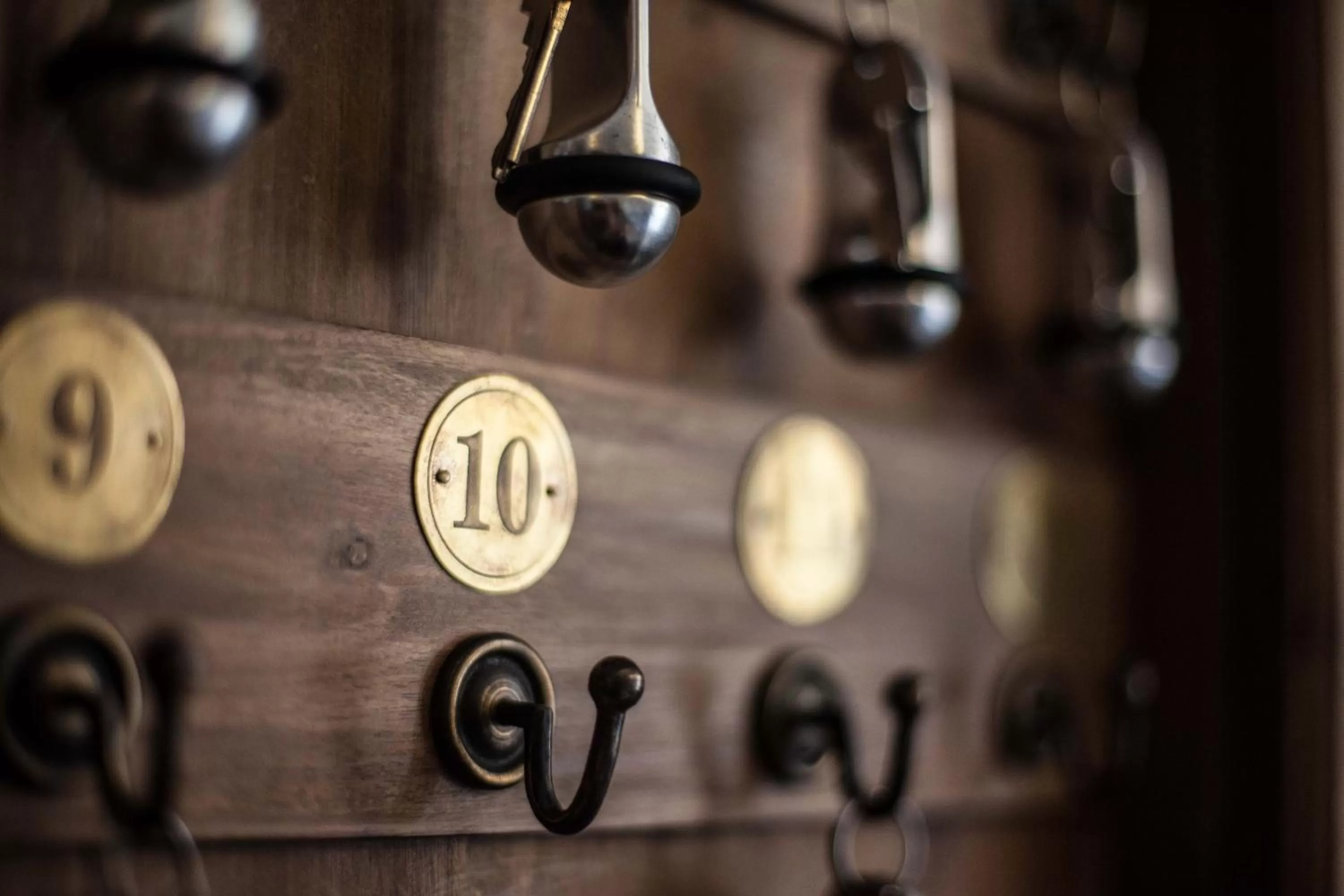 Decorative detail in Hôtel Henri IV