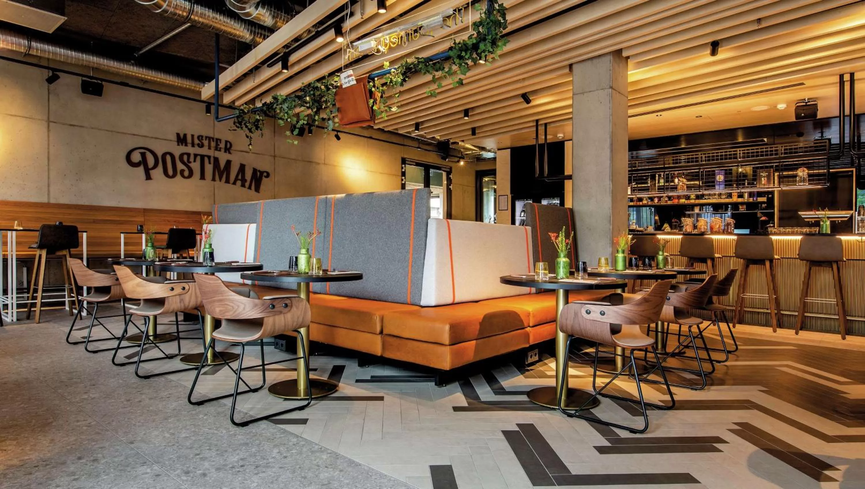 Restaurant/places to eat in Hilton Garden Inn Mannheim