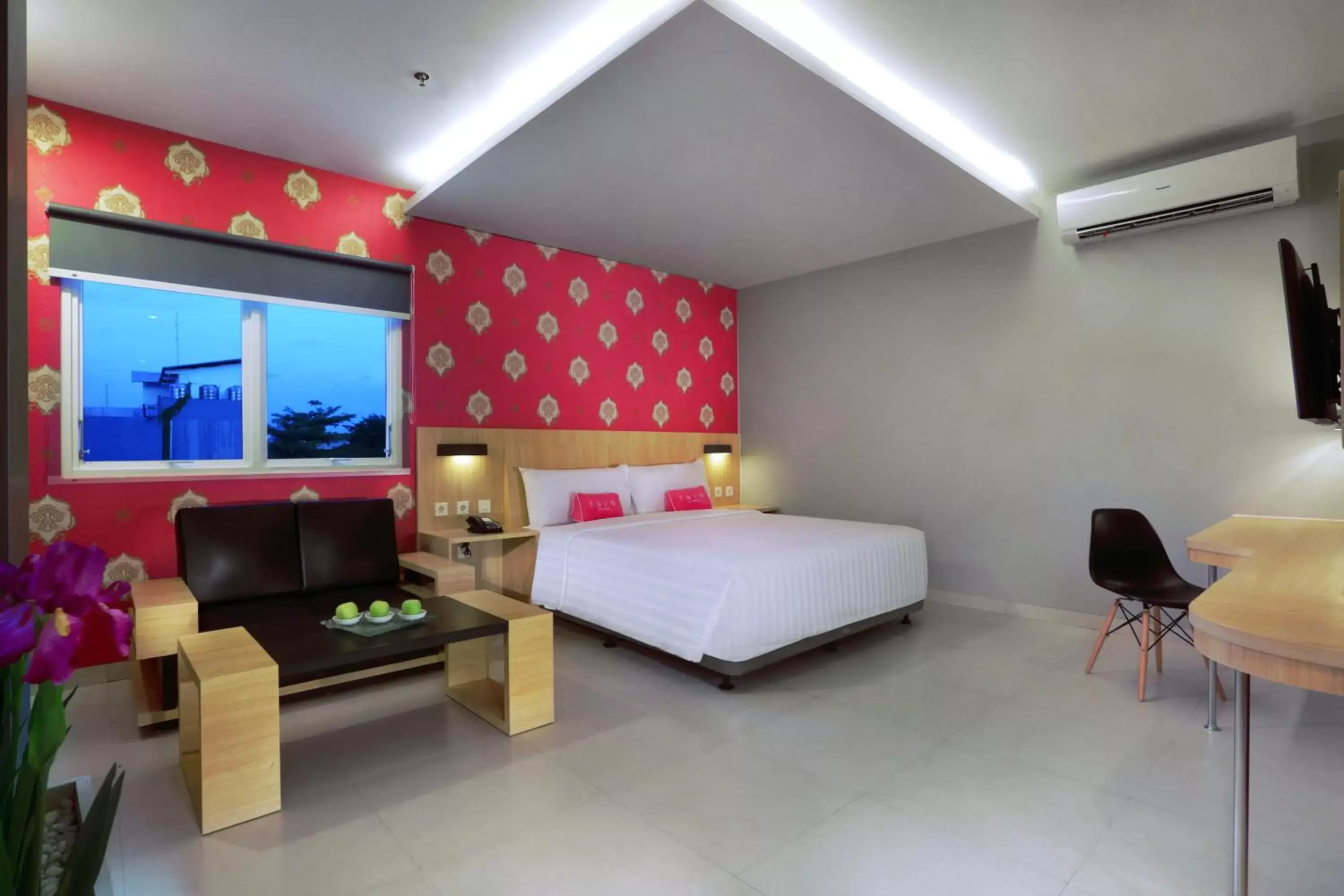 Photo of the whole room in favehotel Ahmad Yani Banjarmasin