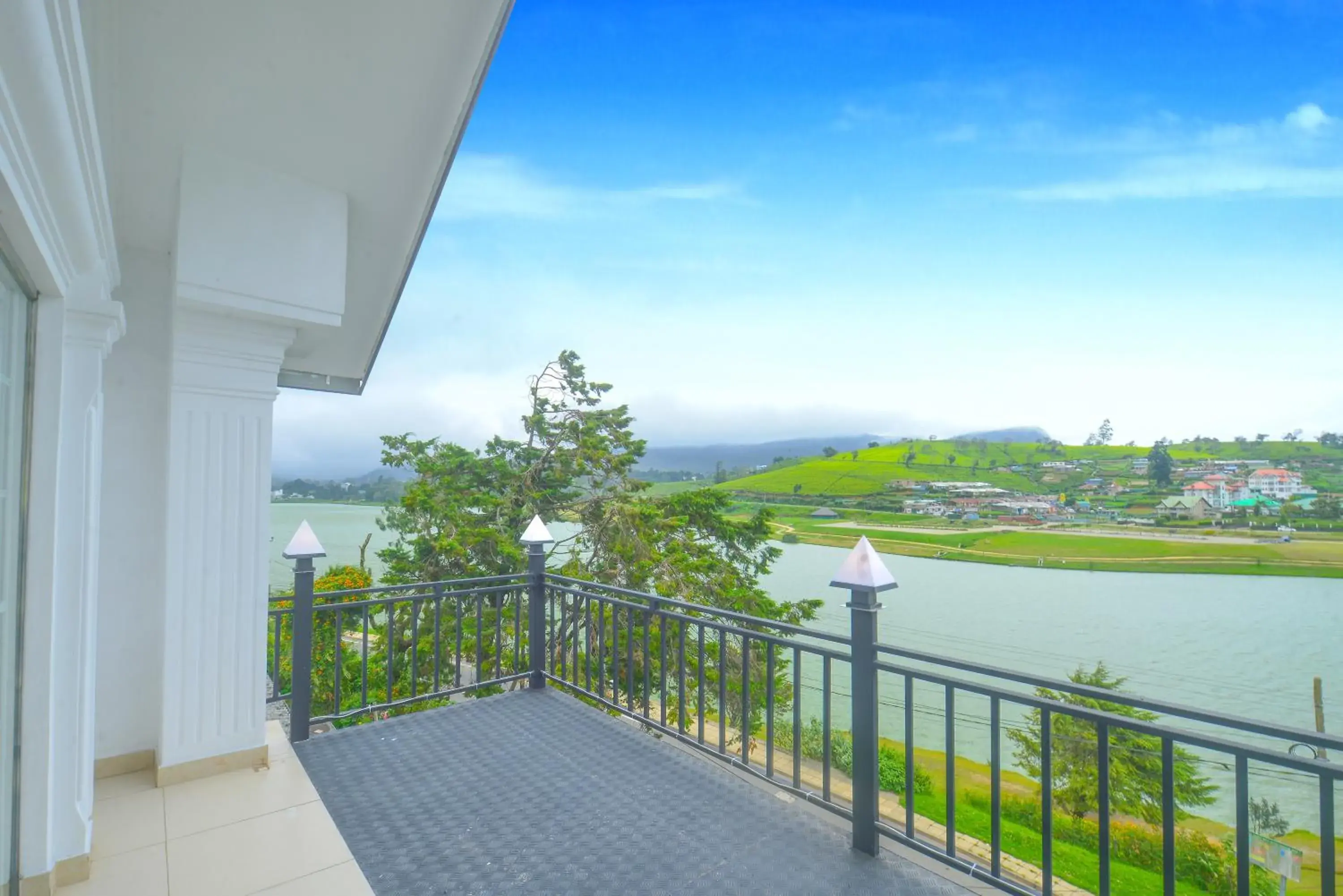 Balcony/Terrace in Galaxy Grand Hotel