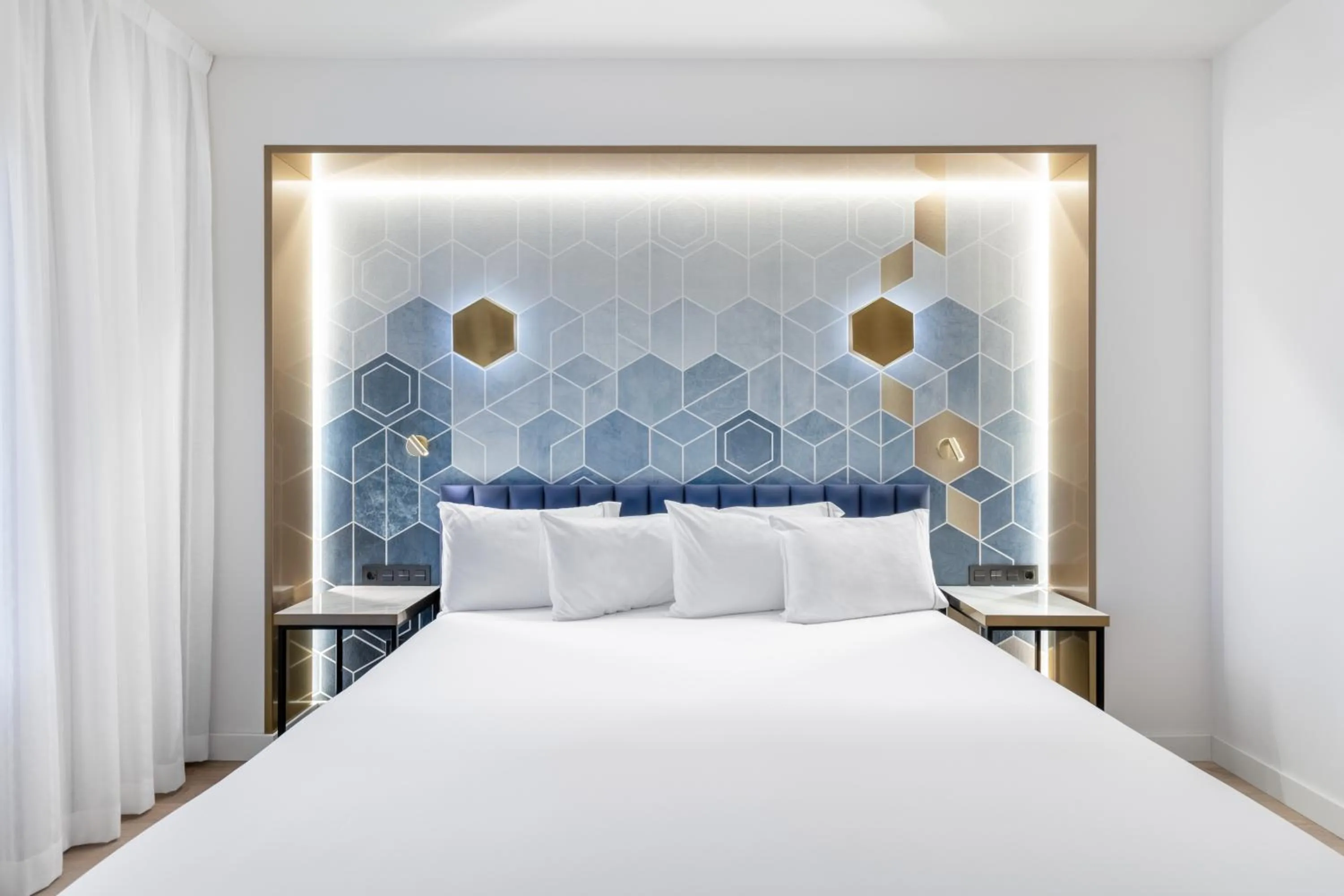 Bed in Eurostars Gran Madrid