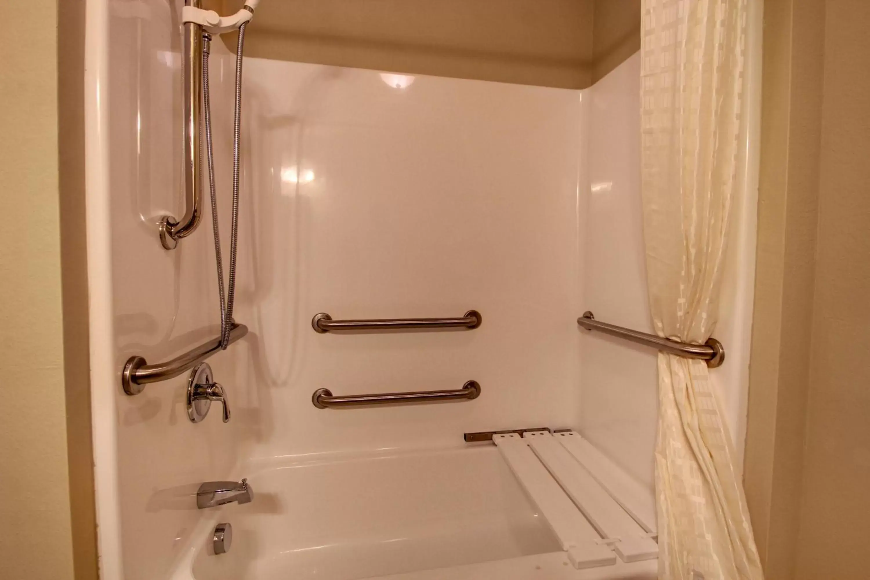 Shower, Bathroom in Cobblestone Hotel & Suites - Newton