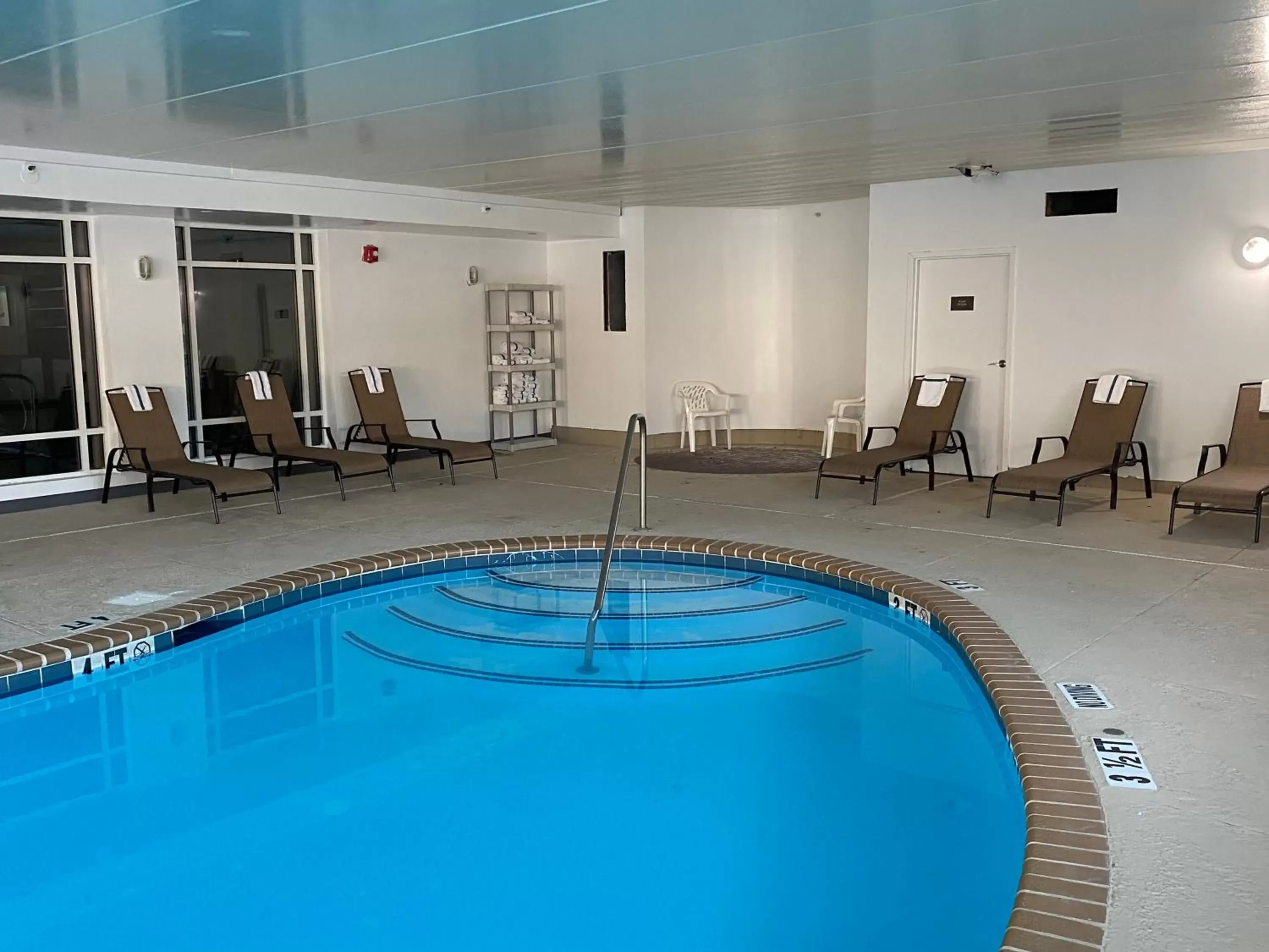 Swimming Pool in Comfort Suites Near Casinos Norwich-Uncasville