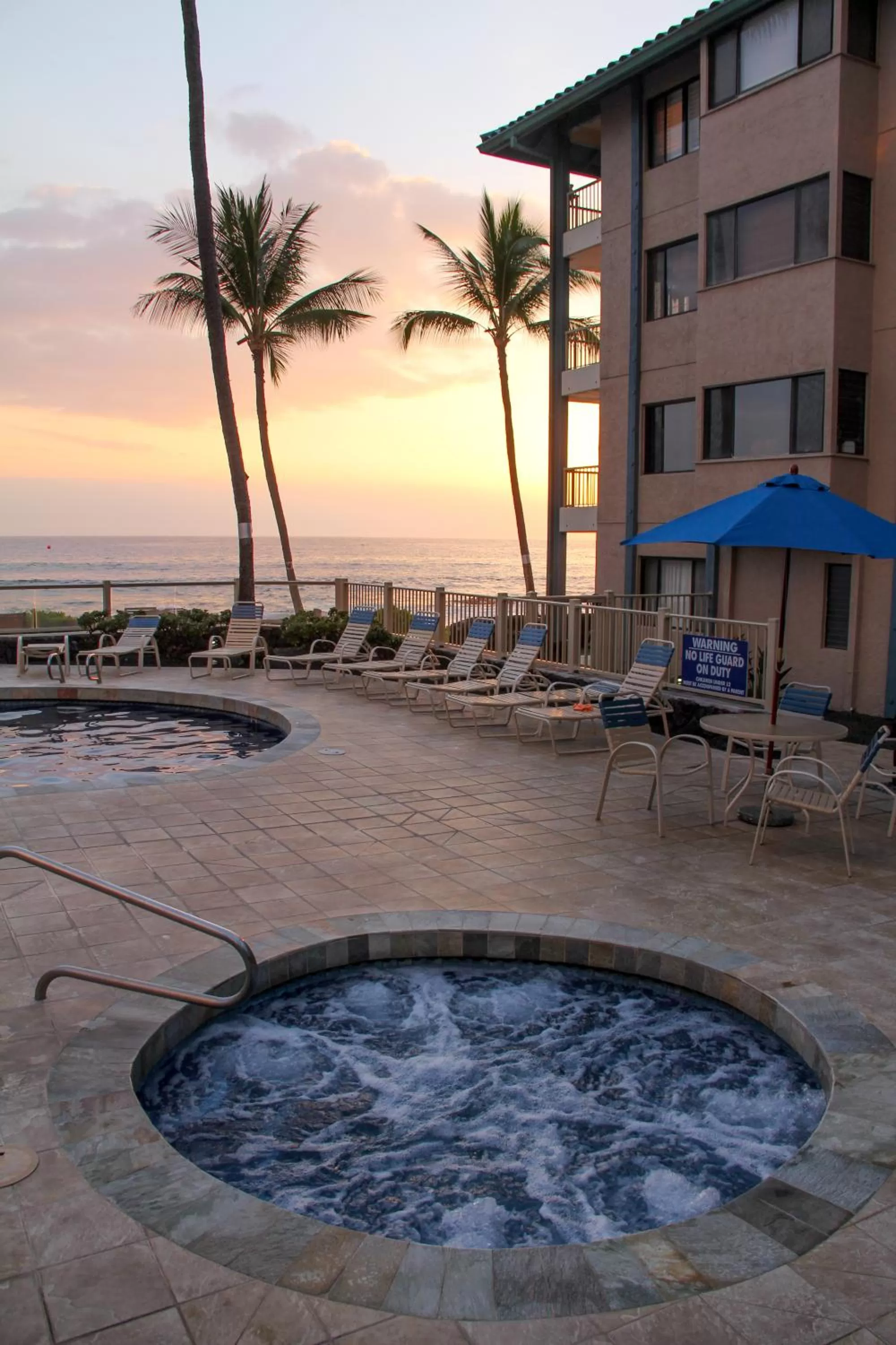 Patio in Kona Reef Resort by Latour Group