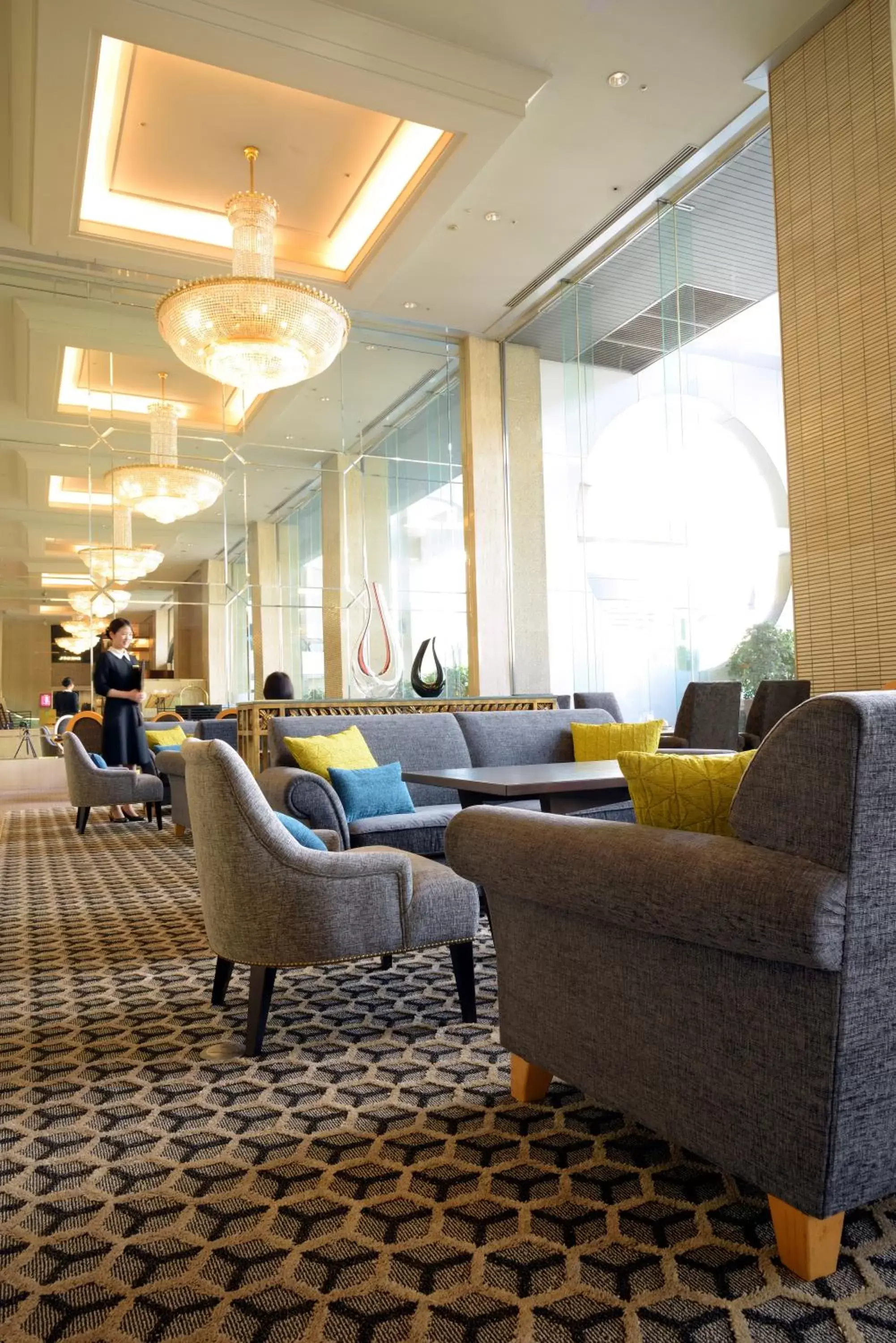 Coffee/tea facilities, Lobby/Reception in ANA Crowne Plaza Matsuyama, an IHG Hotel
