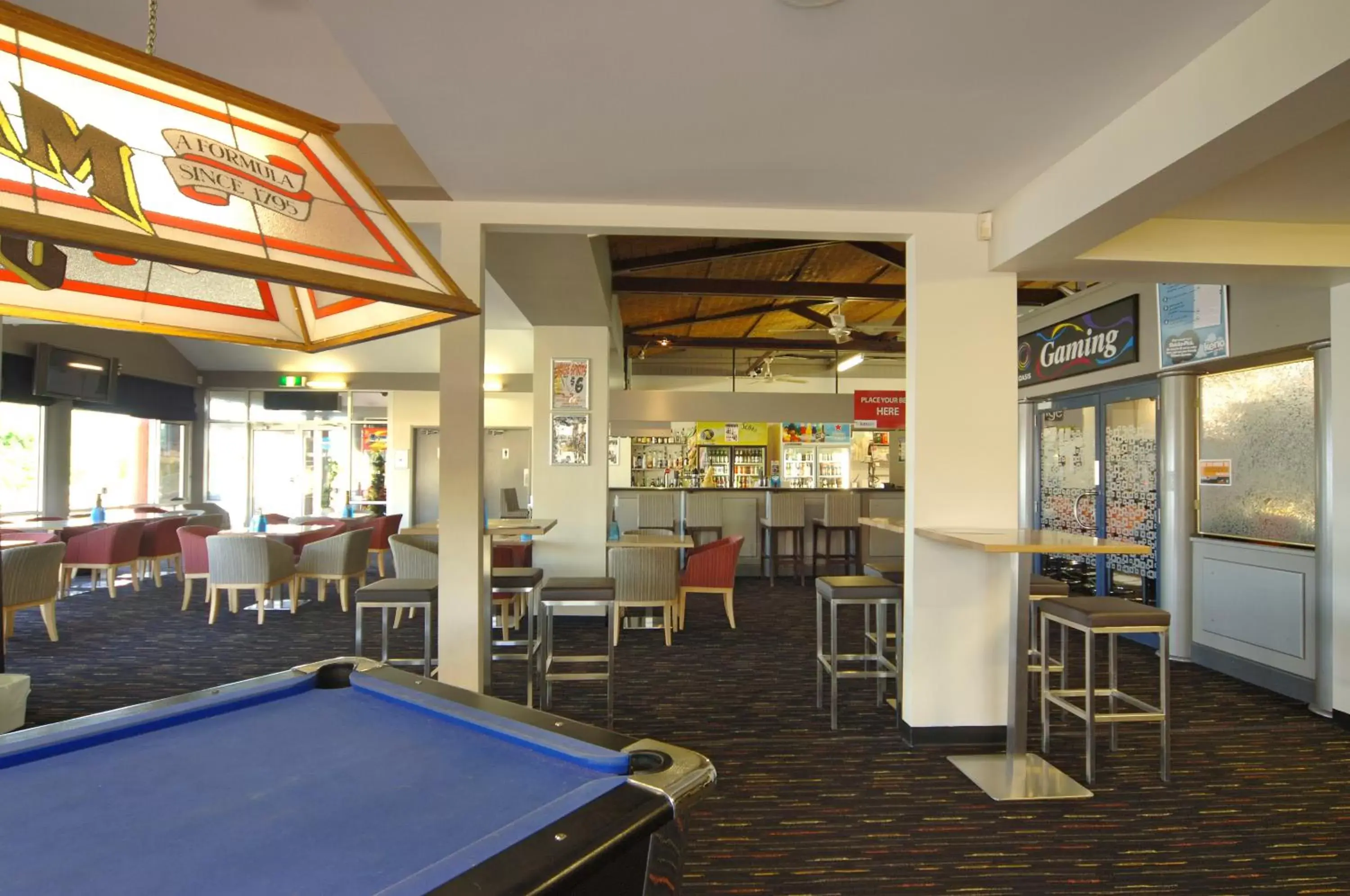 Game Room, Billiards in Argosy Motor Inn