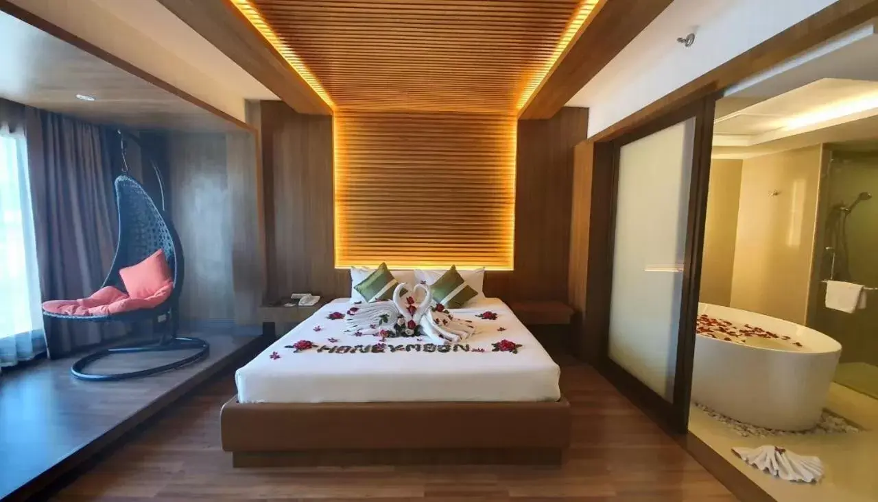 Bed in Chiangmai Grandview Hotel & Convention Center - SHA Extra Plus