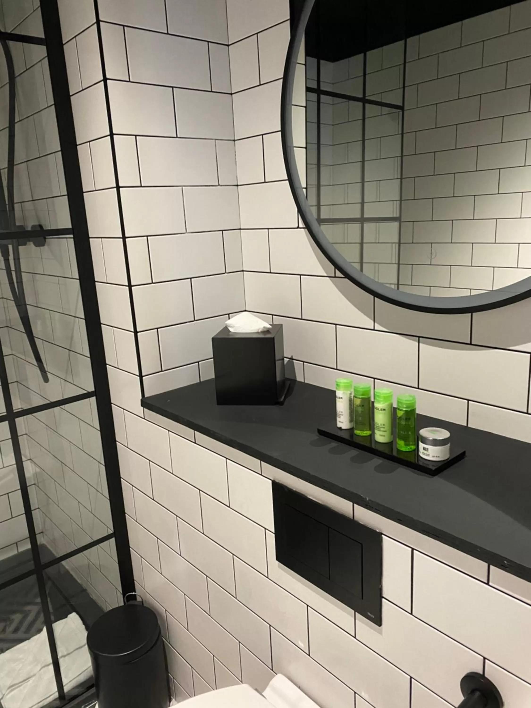 Shower in The Baltic Hotel