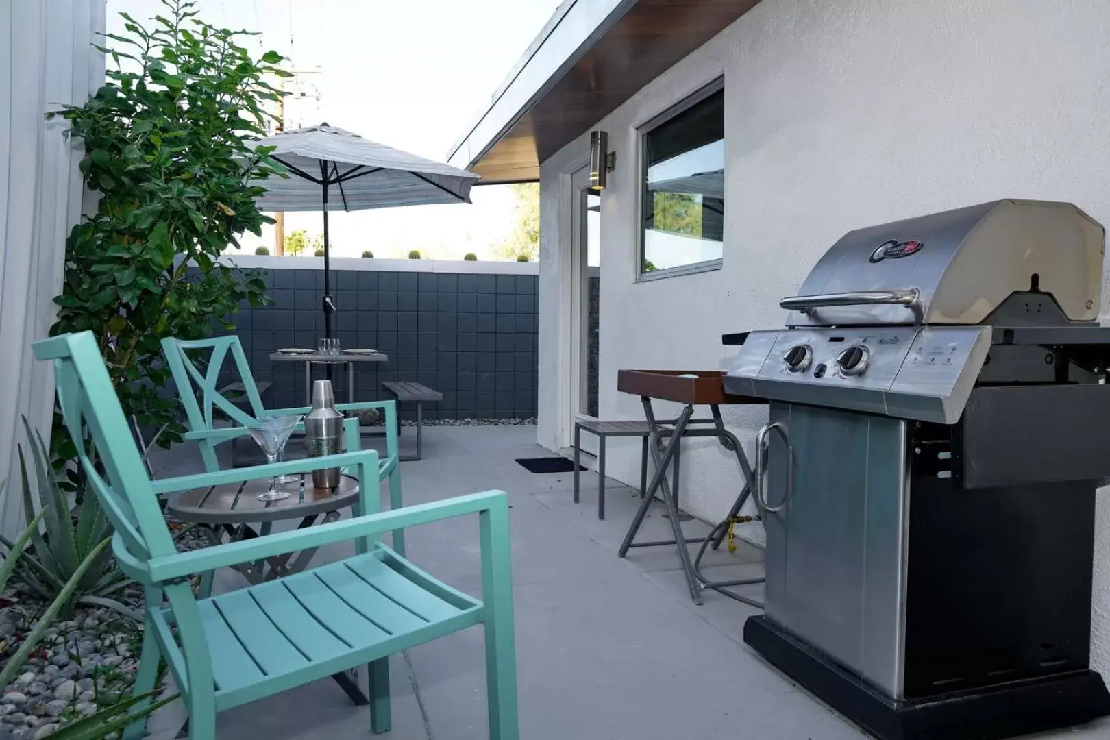 BBQ Facilities in The Wesley Palm Springs