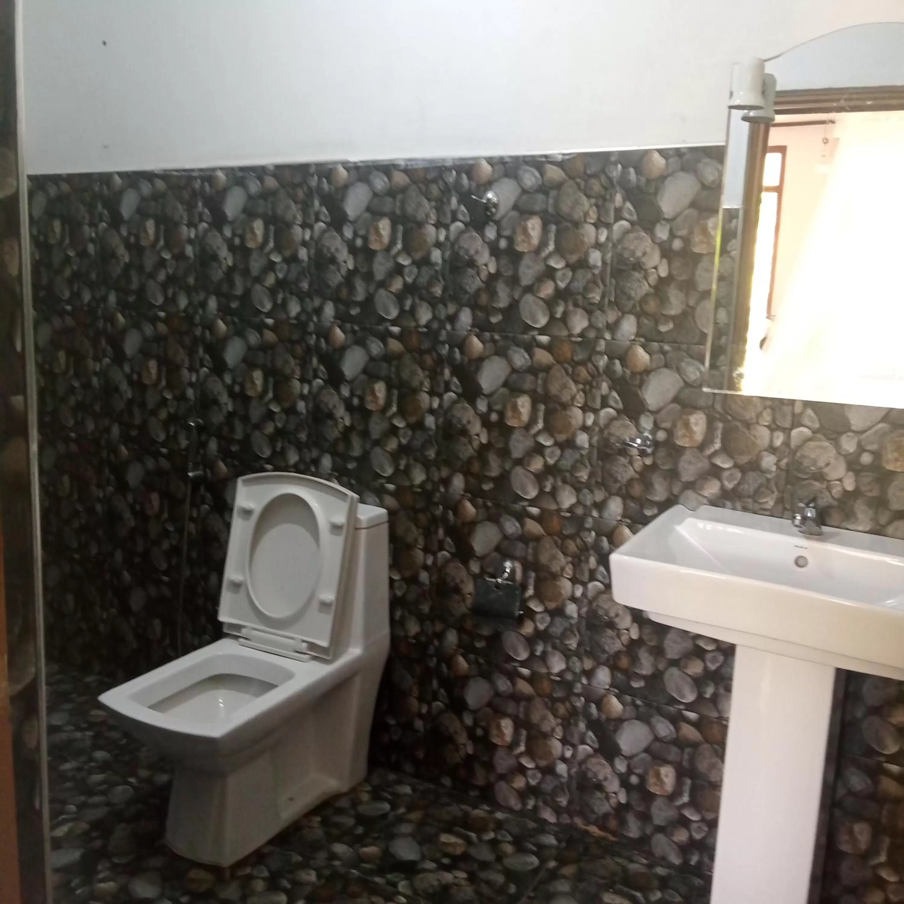 Bathroom in The Horizon Root Inn