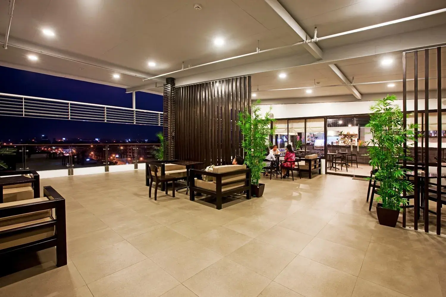 Restaurant/places to eat in COPENHAGEN MAIN RESIDENCES Restaurant/places to eat in COPENHAGEN MAIN RESIDENCES