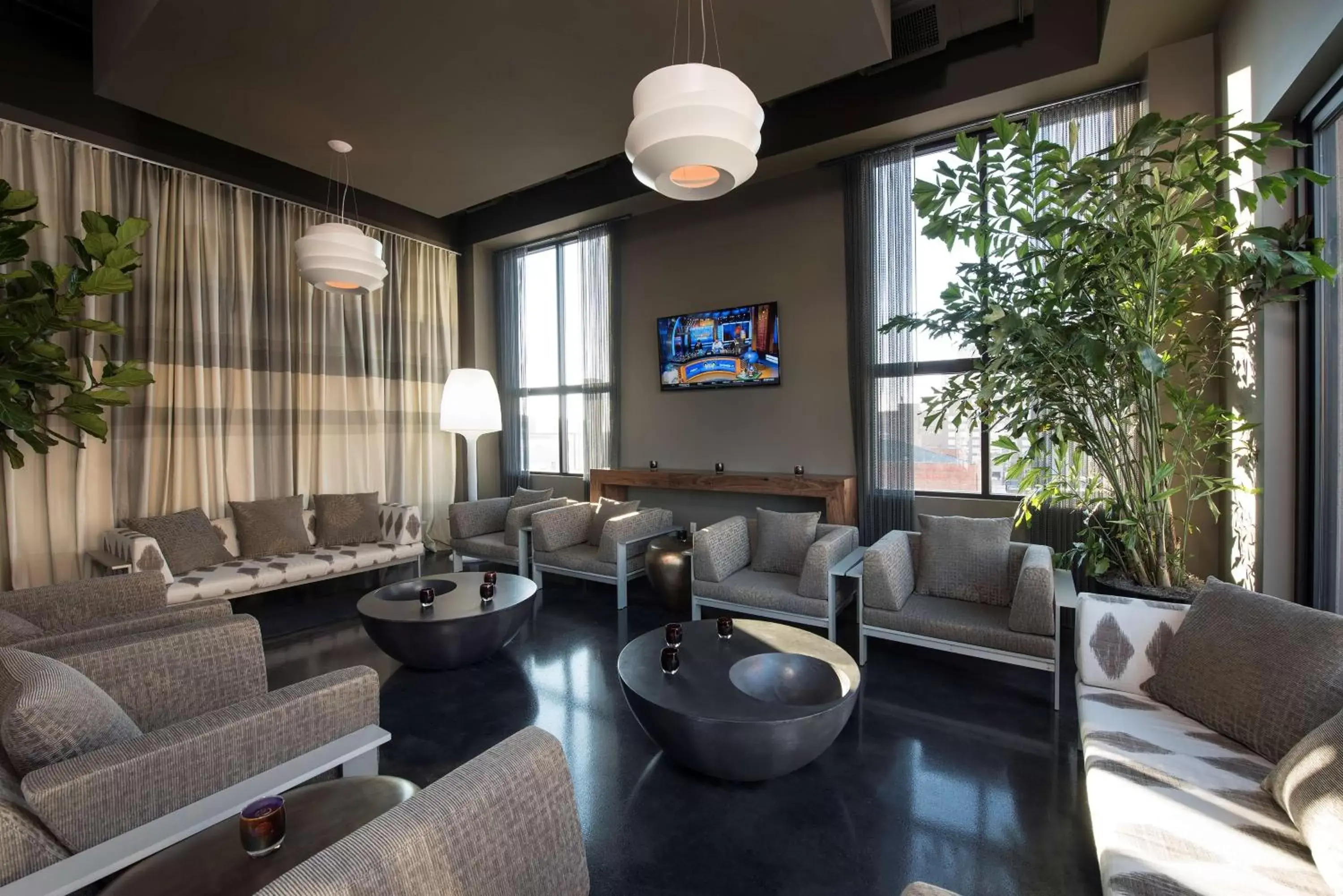 Restaurant/places to eat, Lounge/Bar in Hilton Garden Inn Louisville Downtown