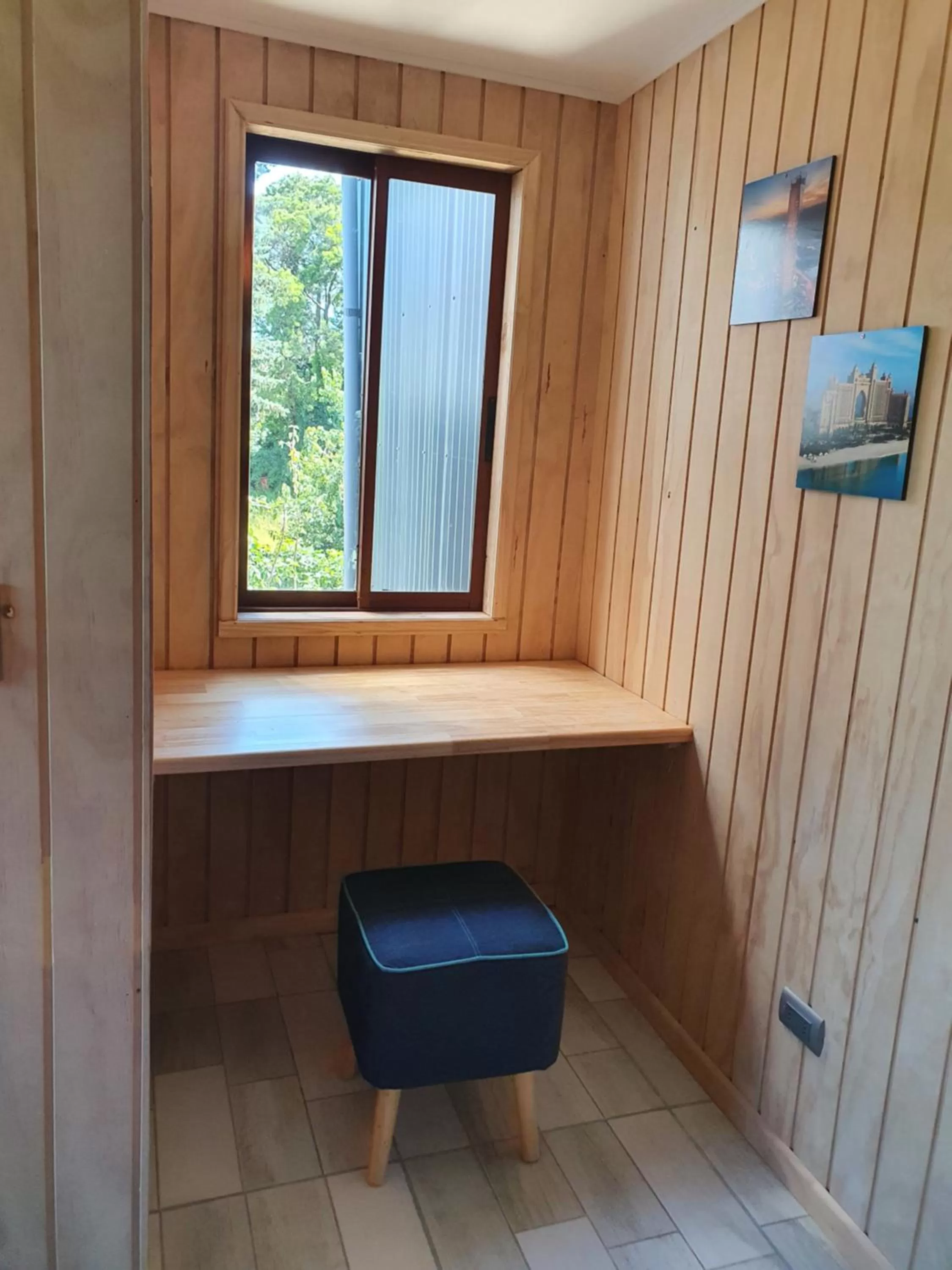 Library in Cabañas Rosner