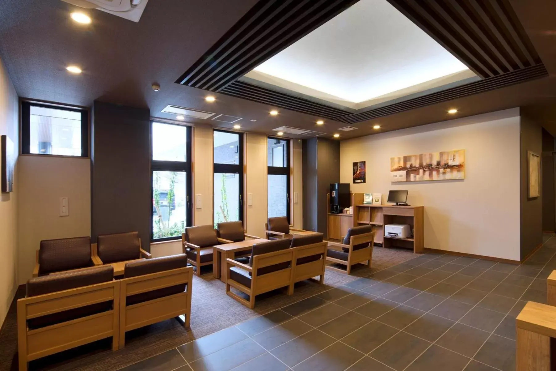 Lobby or reception in HOTEL ROUTE-INN Osaka Takaishi Hagoromo Ekimae