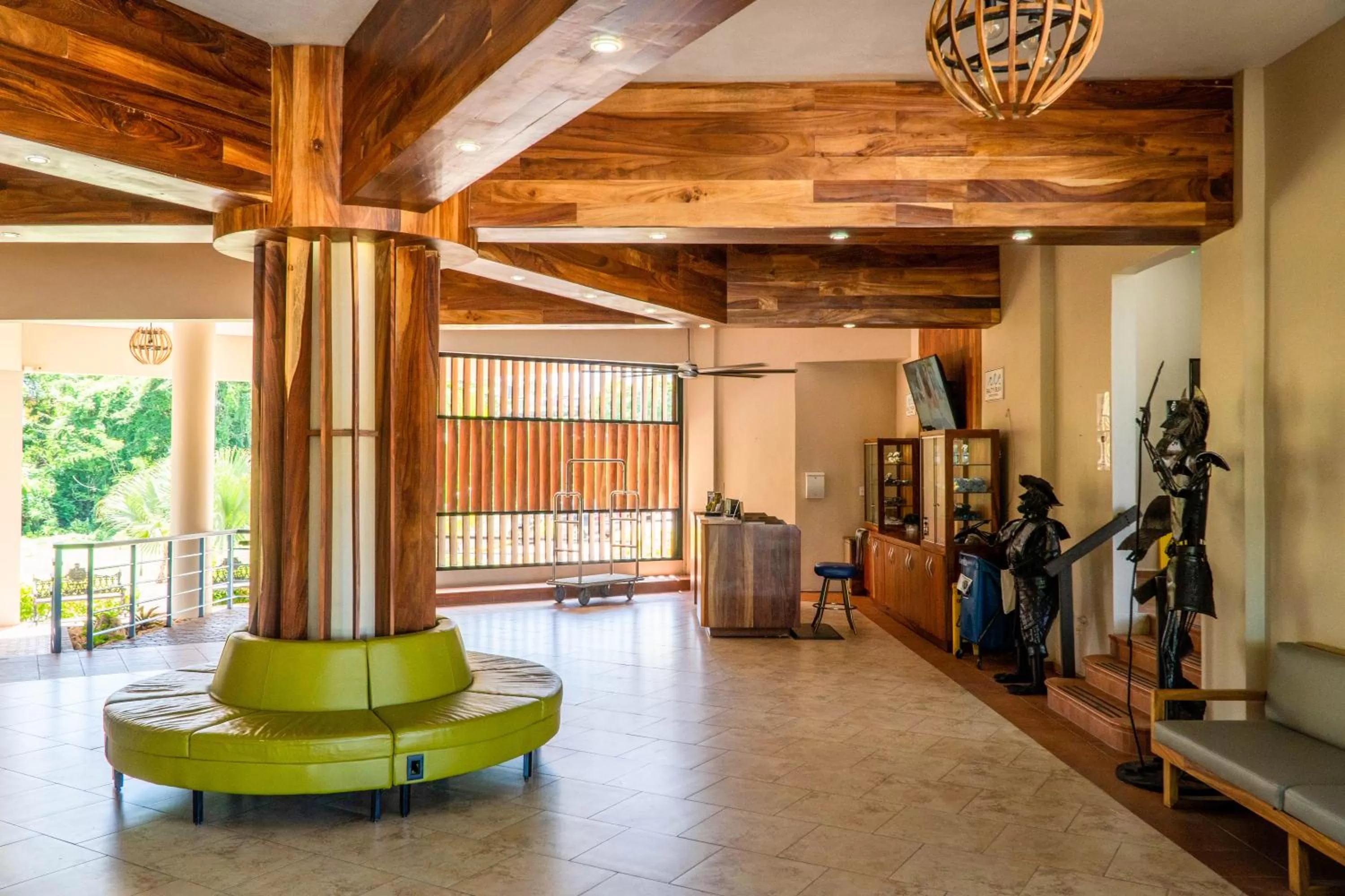 Lobby or reception in Parador El Faro