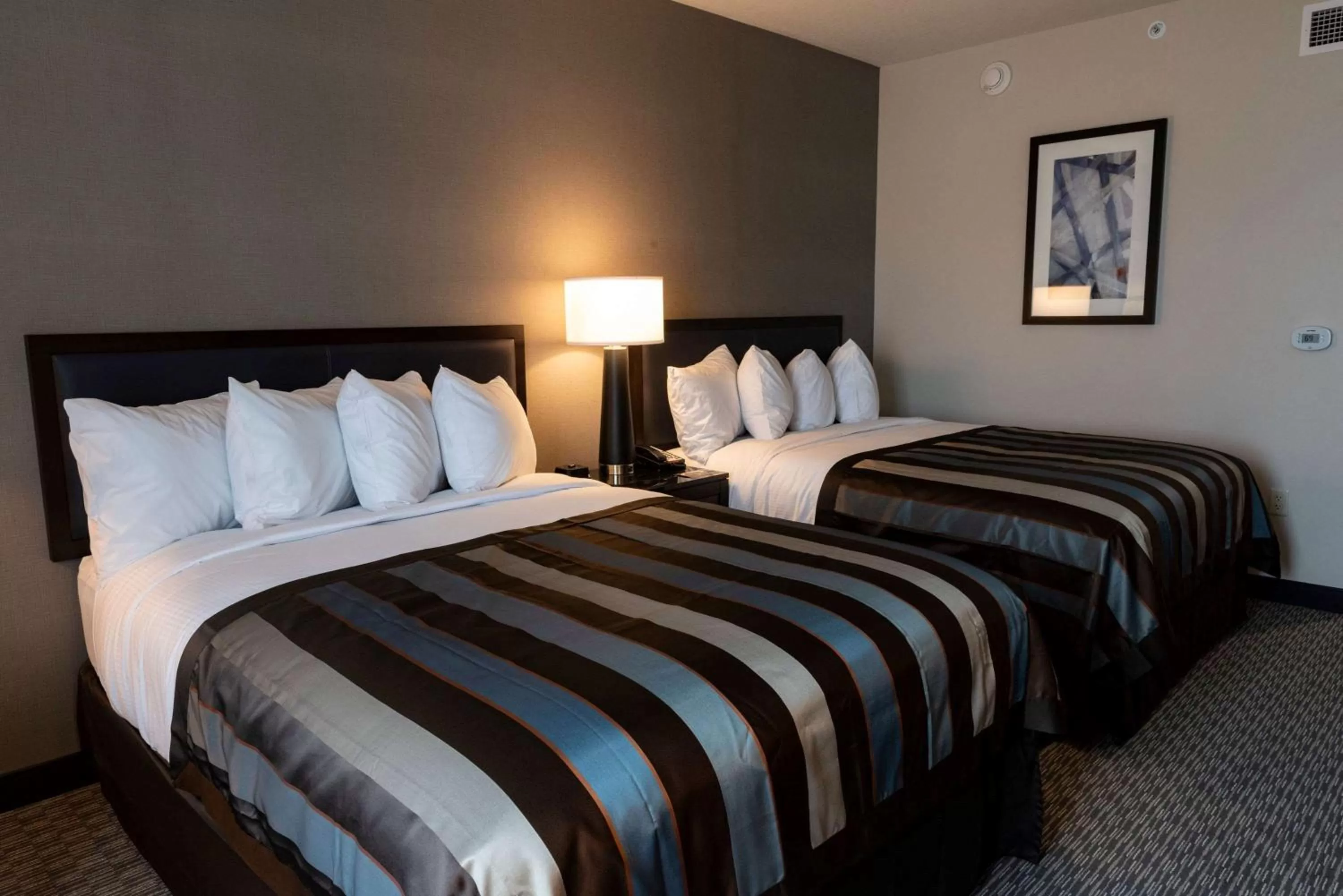 Photo of the whole room, Bed in Wingate by Wyndham Angola