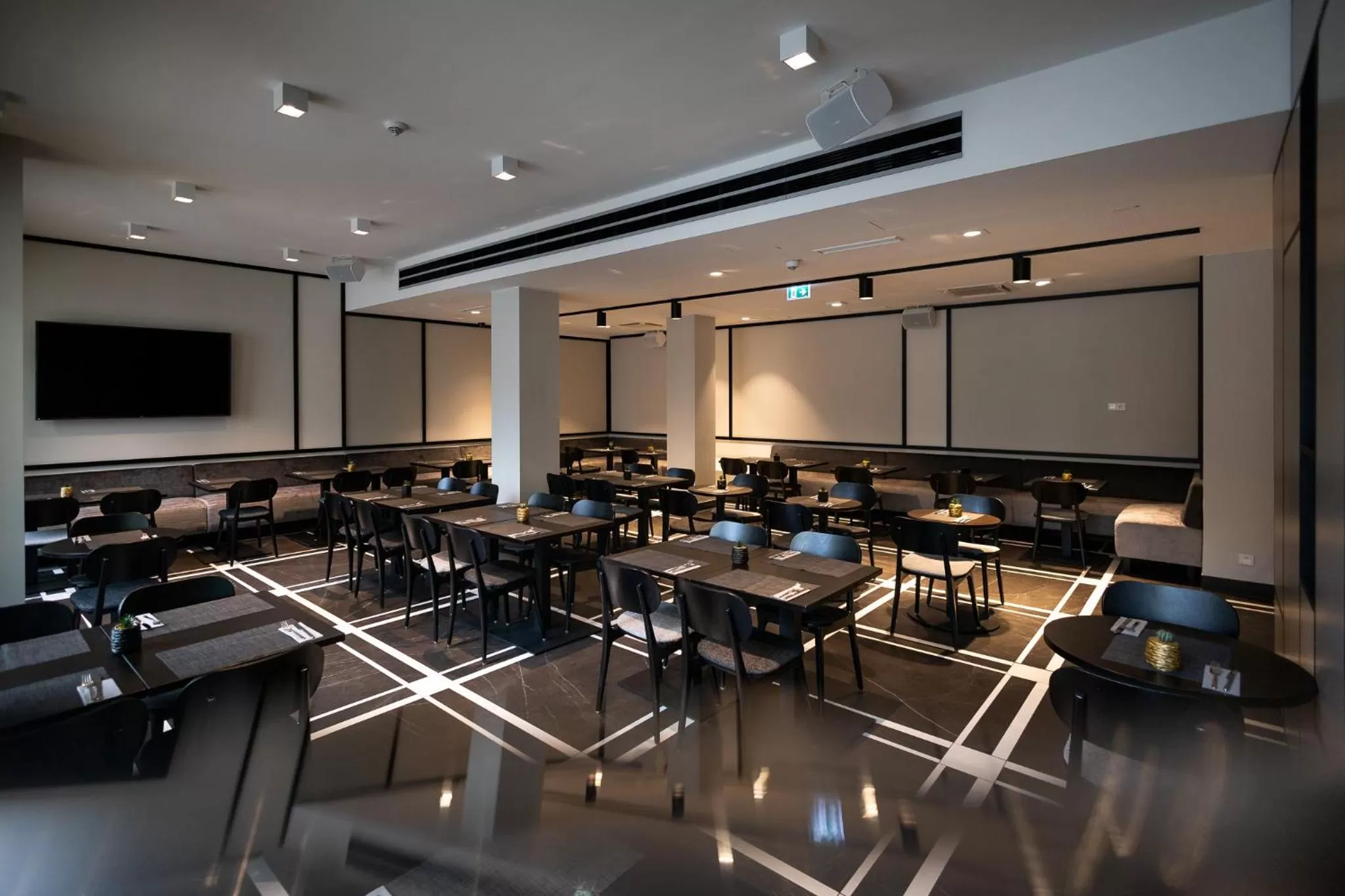 Restaurant/places to eat in GINN City & Lounge Yorck Berlin