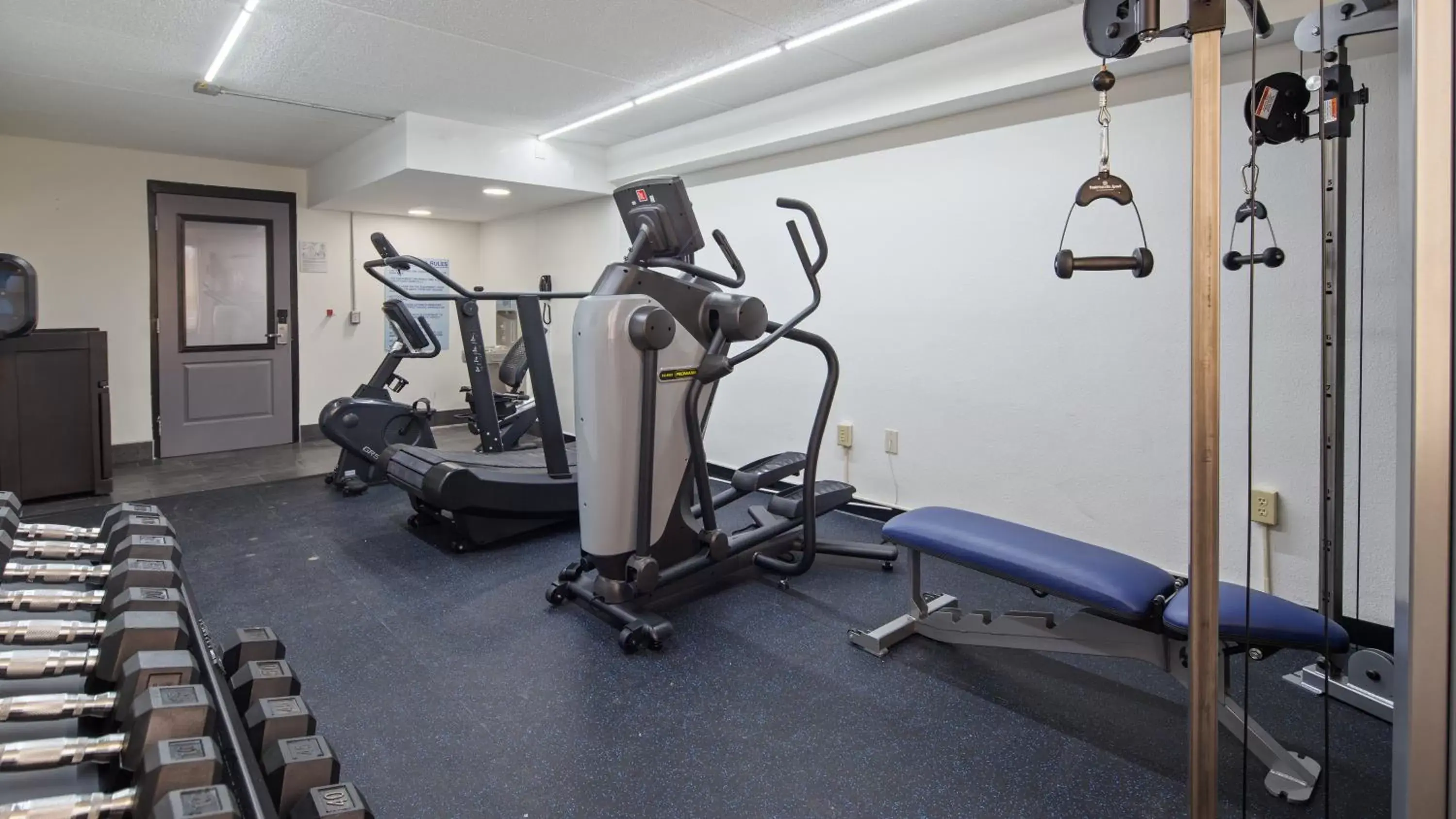 Fitness centre/facilities, Fitness Center/Facilities in Clarion Pointe Jacksonville near Camp Lejeune