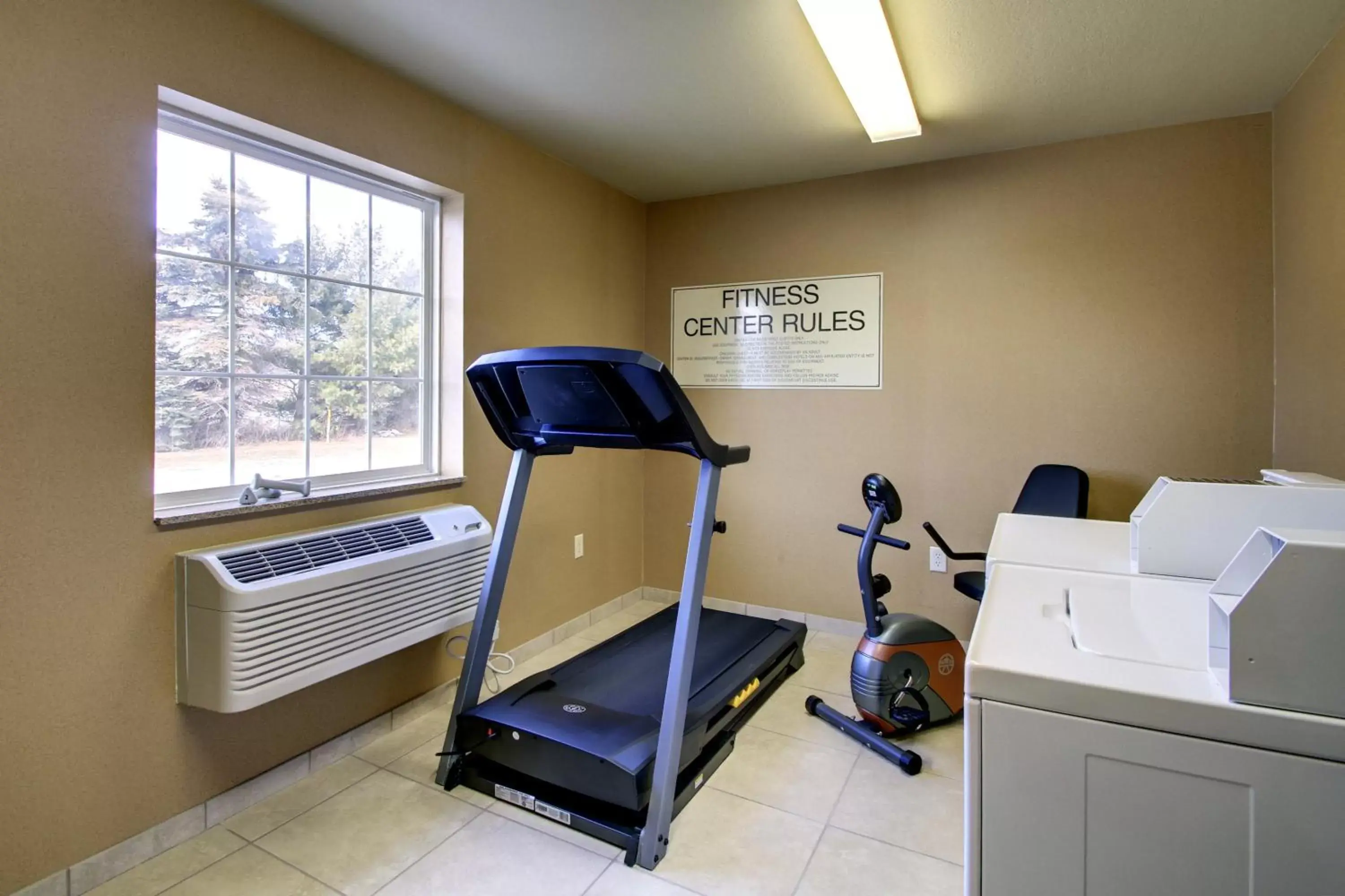Fitness centre/facilities, Fitness Center/Facilities in Cobblestone Inn & Suites - Hartington